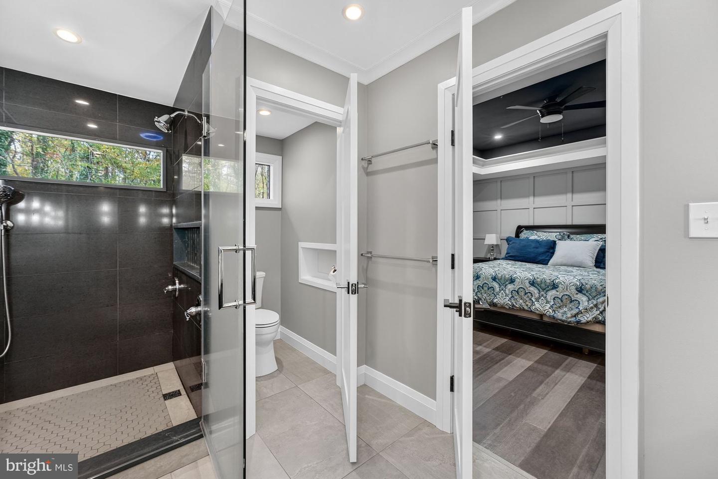 2501 EASIE ST, OAKTON, Virginia 22124, 4 Bedrooms Bedrooms, ,3 BathroomsBathrooms,Residential,For sale,2501 EASIE ST,VAFX2276682 MLS # VAFX2276682