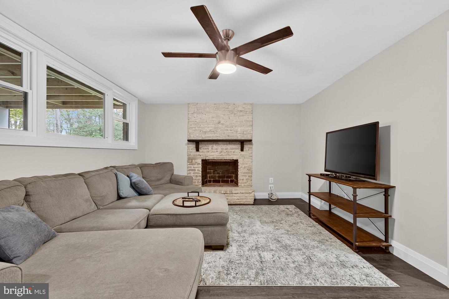 2501 EASIE ST, OAKTON, Virginia 22124, 4 Bedrooms Bedrooms, ,3 BathroomsBathrooms,Residential,For sale,2501 EASIE ST,VAFX2276682 MLS # VAFX2276682