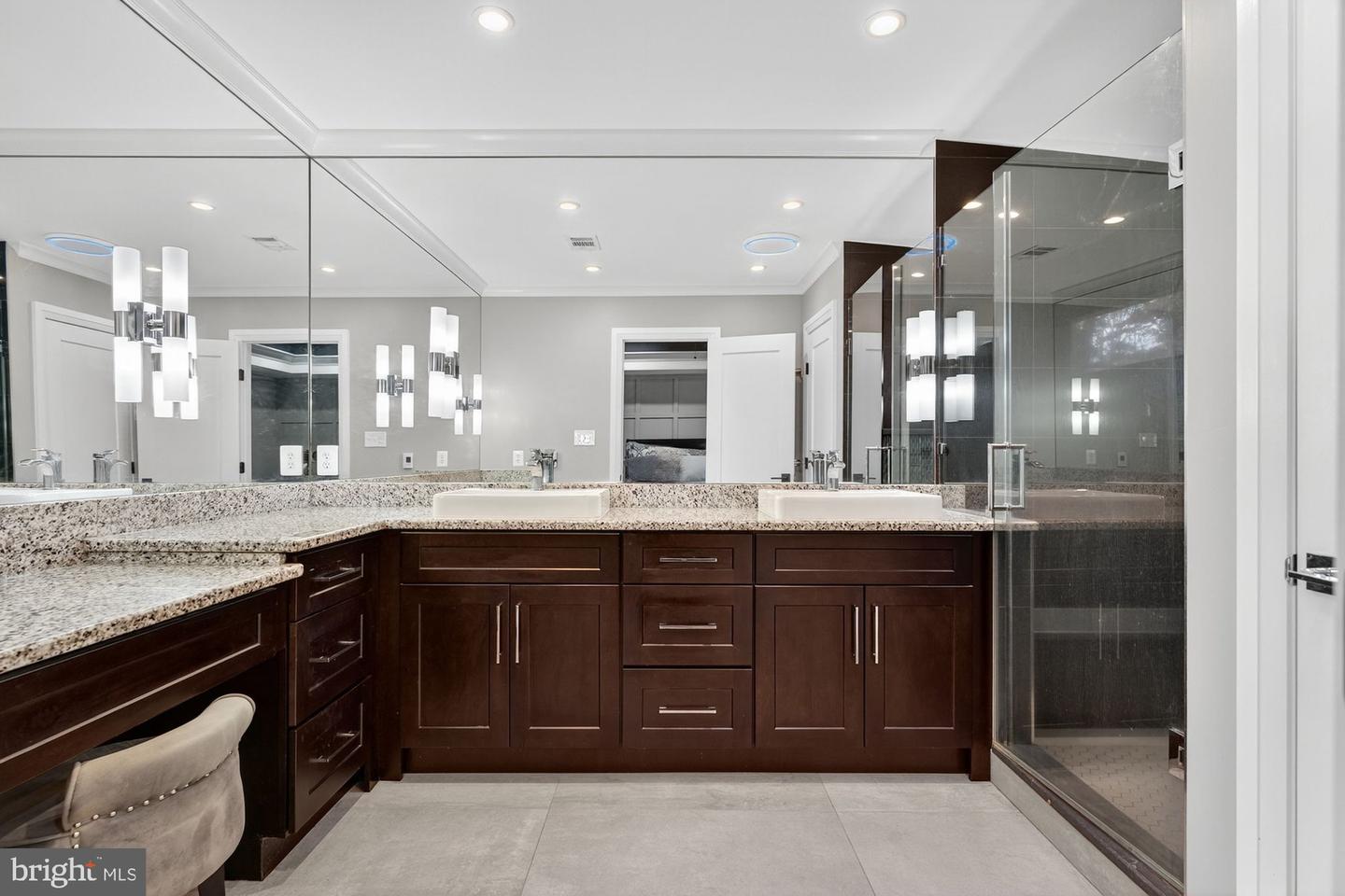 2501 EASIE ST, OAKTON, Virginia 22124, 4 Bedrooms Bedrooms, ,3 BathroomsBathrooms,Residential,For sale,2501 EASIE ST,VAFX2276682 MLS # VAFX2276682