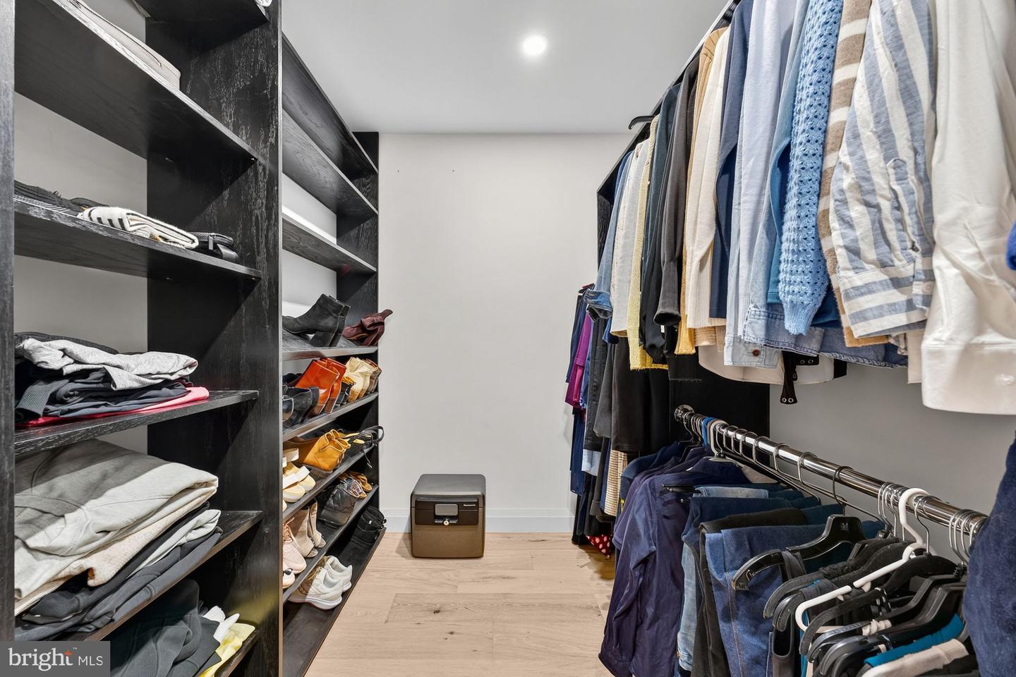 2501 EASIE ST, OAKTON, Virginia 22124, 4 Bedrooms Bedrooms, ,3 BathroomsBathrooms,Residential,For sale,2501 EASIE ST,VAFX2276682 MLS # VAFX2276682