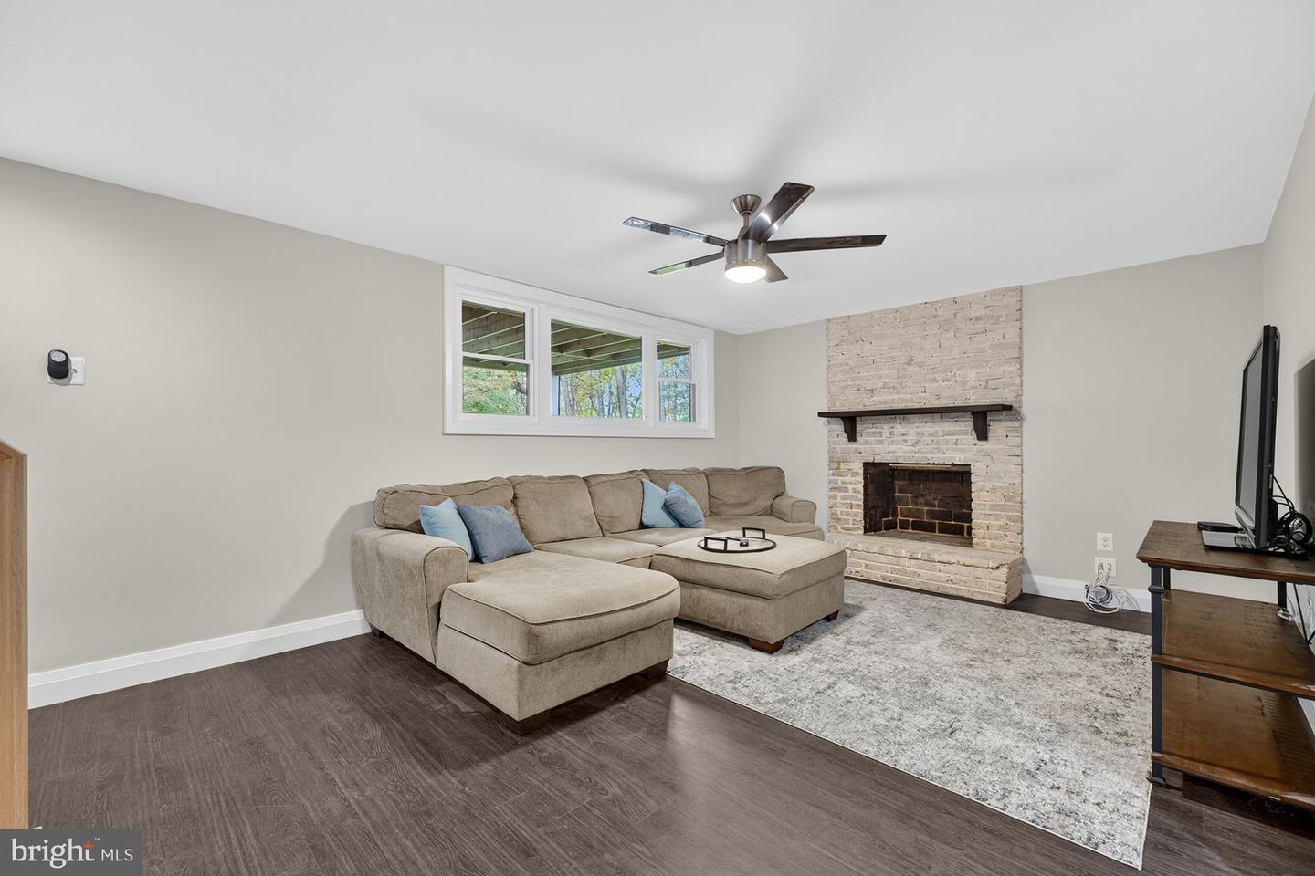 2501 EASIE ST, OAKTON, Virginia 22124, 4 Bedrooms Bedrooms, ,3 BathroomsBathrooms,Residential,For sale,2501 EASIE ST,VAFX2276682 MLS # VAFX2276682