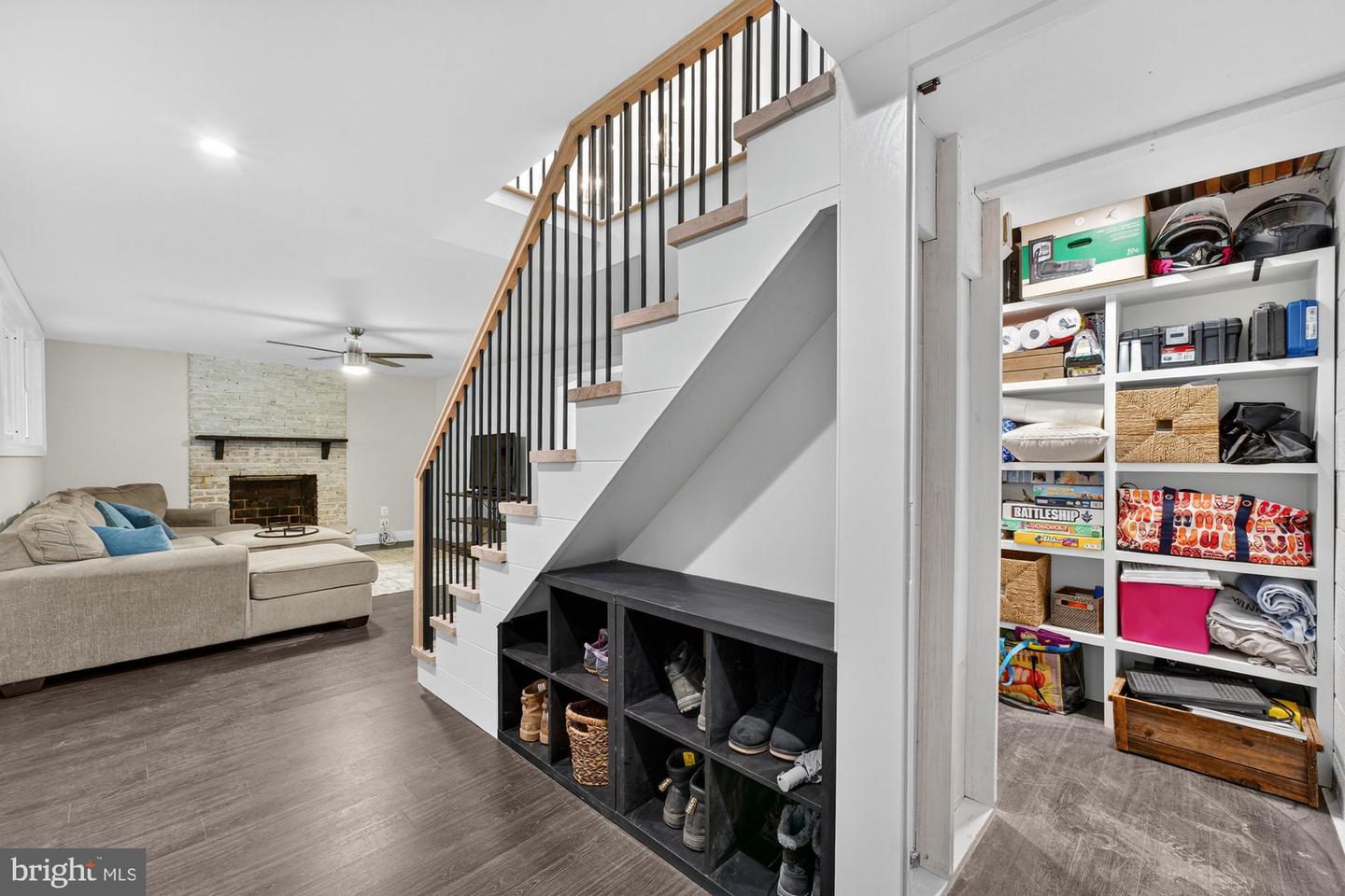 2501 EASIE ST, OAKTON, Virginia 22124, 4 Bedrooms Bedrooms, ,3 BathroomsBathrooms,Residential,For sale,2501 EASIE ST,VAFX2276682 MLS # VAFX2276682