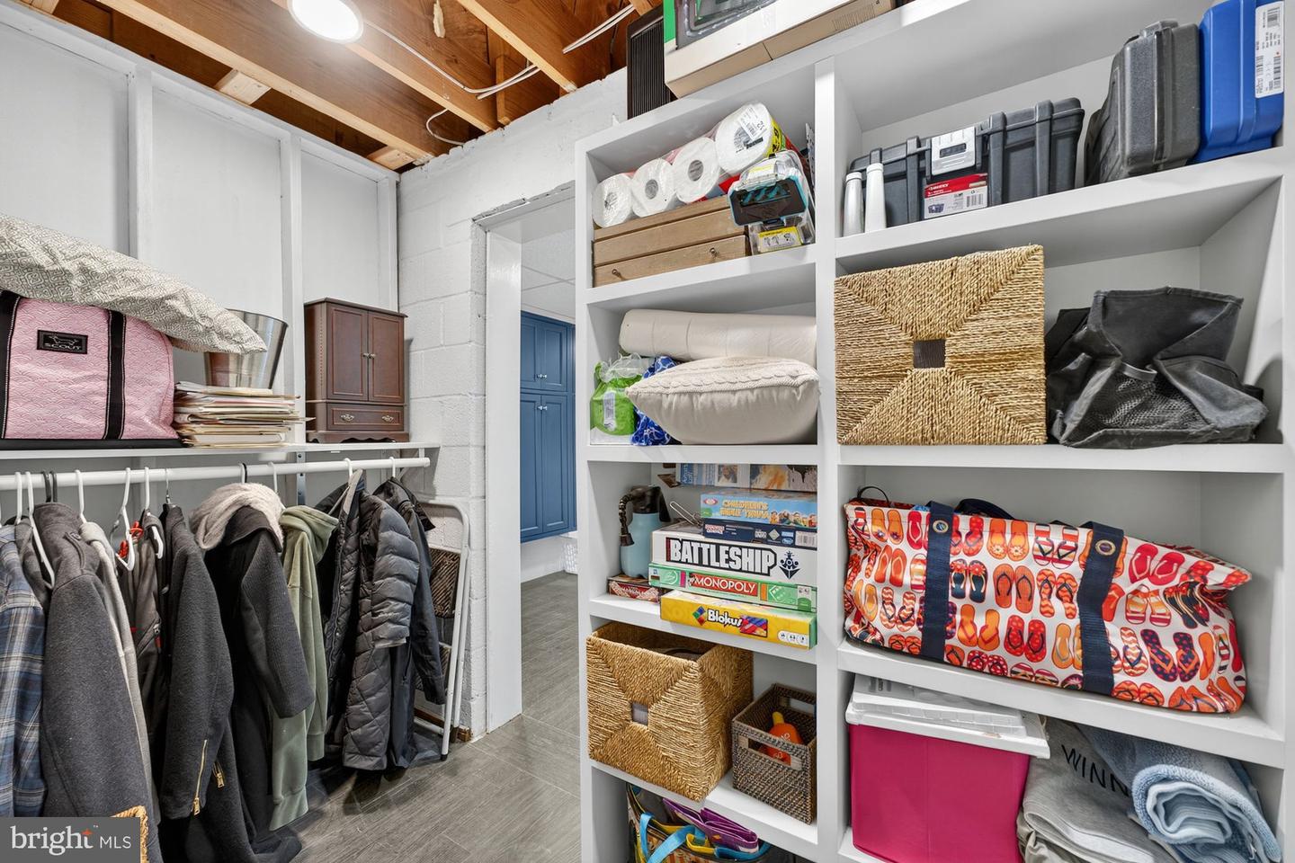 2501 EASIE ST, OAKTON, Virginia 22124, 4 Bedrooms Bedrooms, ,3 BathroomsBathrooms,Residential,For sale,2501 EASIE ST,VAFX2276682 MLS # VAFX2276682