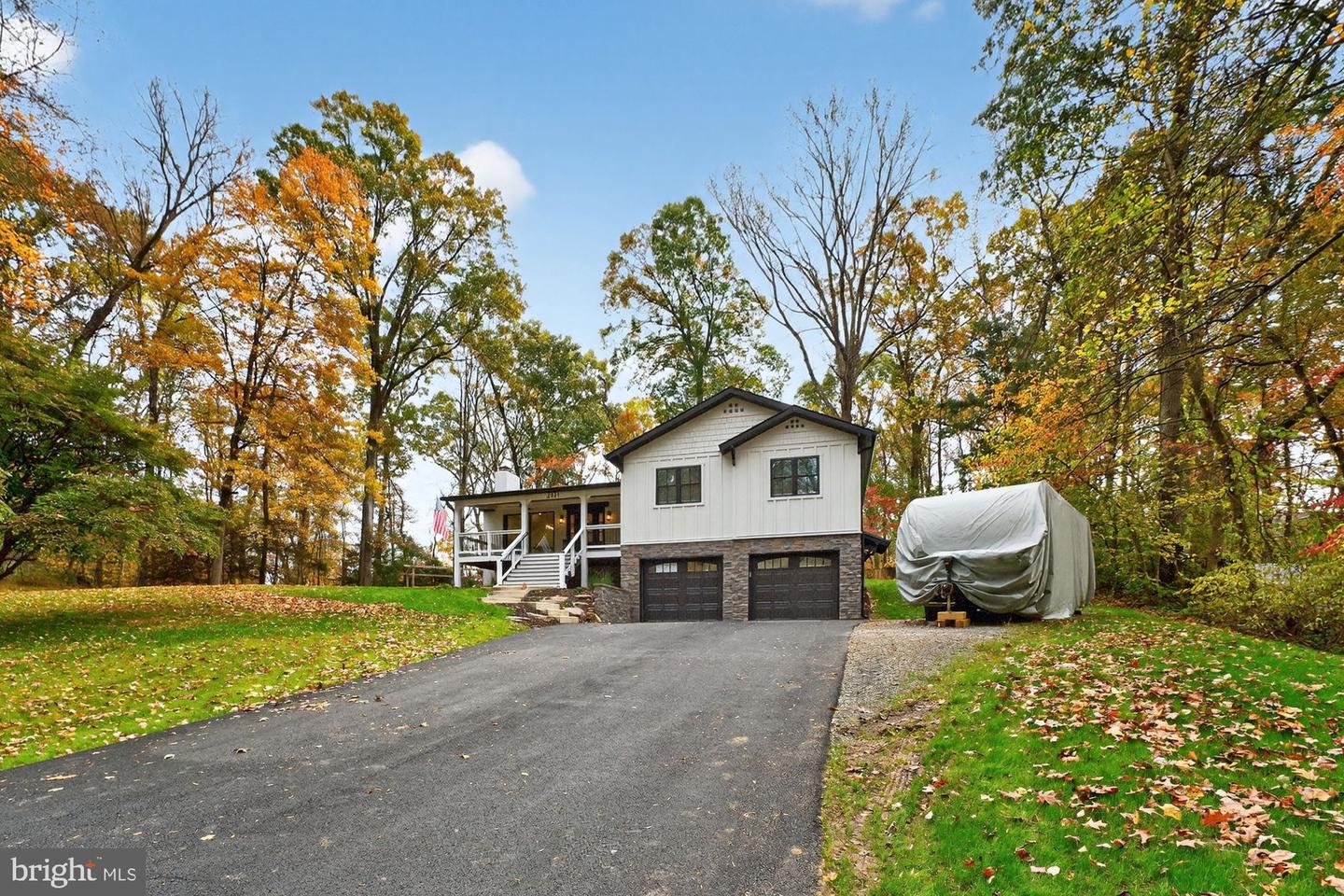 2501 EASIE ST, OAKTON, Virginia 22124, 4 Bedrooms Bedrooms, ,3 BathroomsBathrooms,Residential,For sale,2501 EASIE ST,VAFX2276682 MLS # VAFX2276682