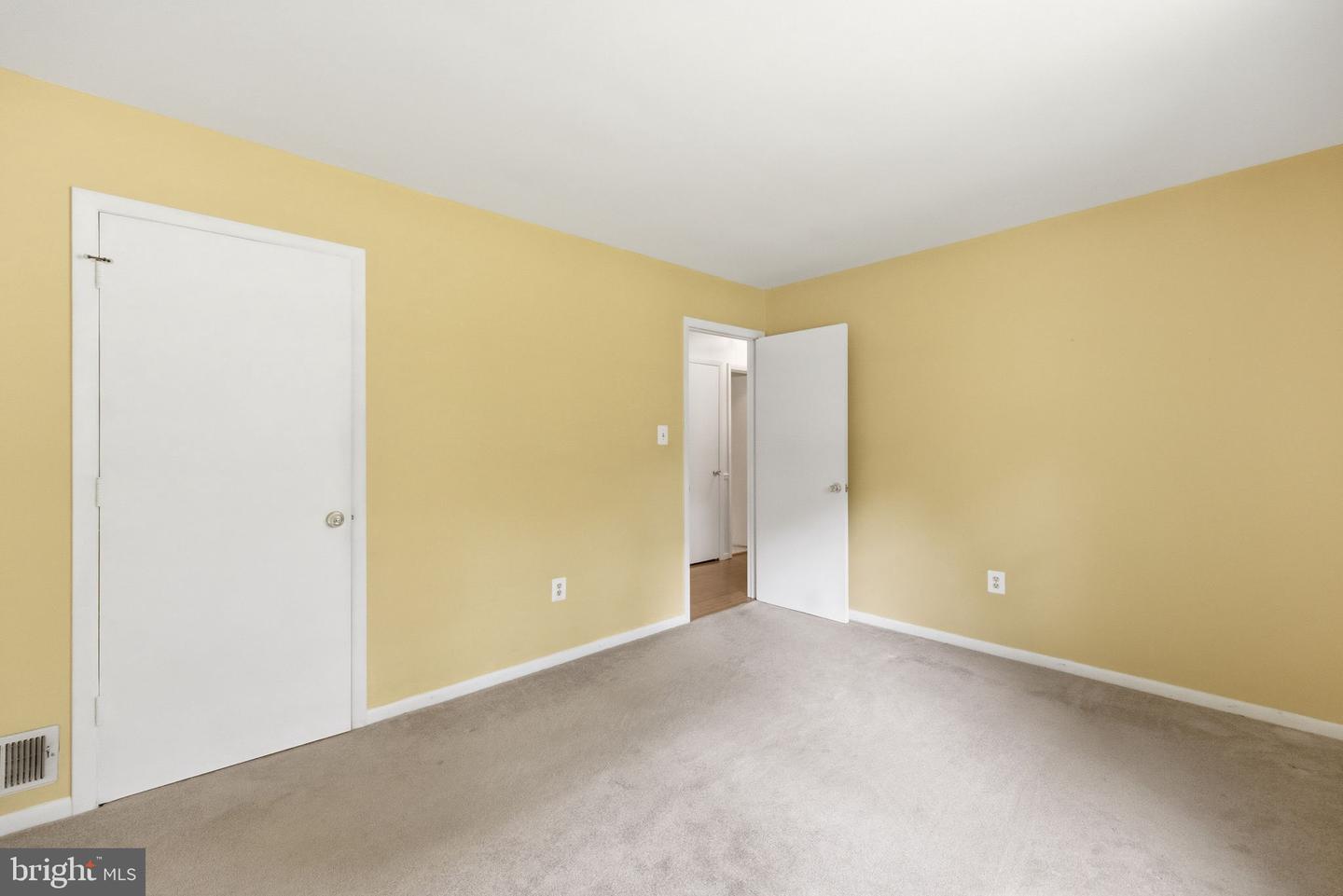 7217 RIDGEWAY DR, MANASSAS, Virginia 20112, 4 Bedrooms Bedrooms, ,3 BathroomsBathrooms,Residential,For sale,7217 RIDGEWAY DR,VAPW2106850 MLS # VAPW2106850 7217 RIDGEWAY DR, MANASSAS, Virginia 20112, 4 Bedrooms Bedrooms, ,3 BathroomsBathrooms,Residential,For sale,7217 RIDGEWAY DR,VAPW2106850 MLS # VAPW2106850