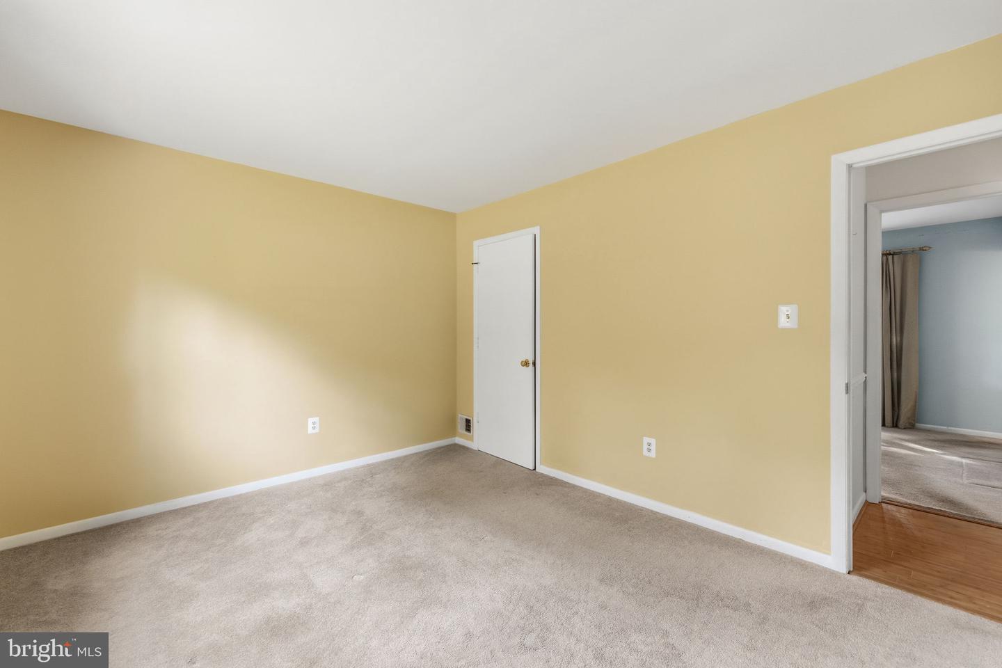 7217 RIDGEWAY DR, MANASSAS, Virginia 20112, 4 Bedrooms Bedrooms, ,3 BathroomsBathrooms,Residential,For sale,7217 RIDGEWAY DR,VAPW2106850 MLS # VAPW2106850 7217 RIDGEWAY DR, MANASSAS, Virginia 20112, 4 Bedrooms Bedrooms, ,3 BathroomsBathrooms,Residential,For sale,7217 RIDGEWAY DR,VAPW2106850 MLS # VAPW2106850