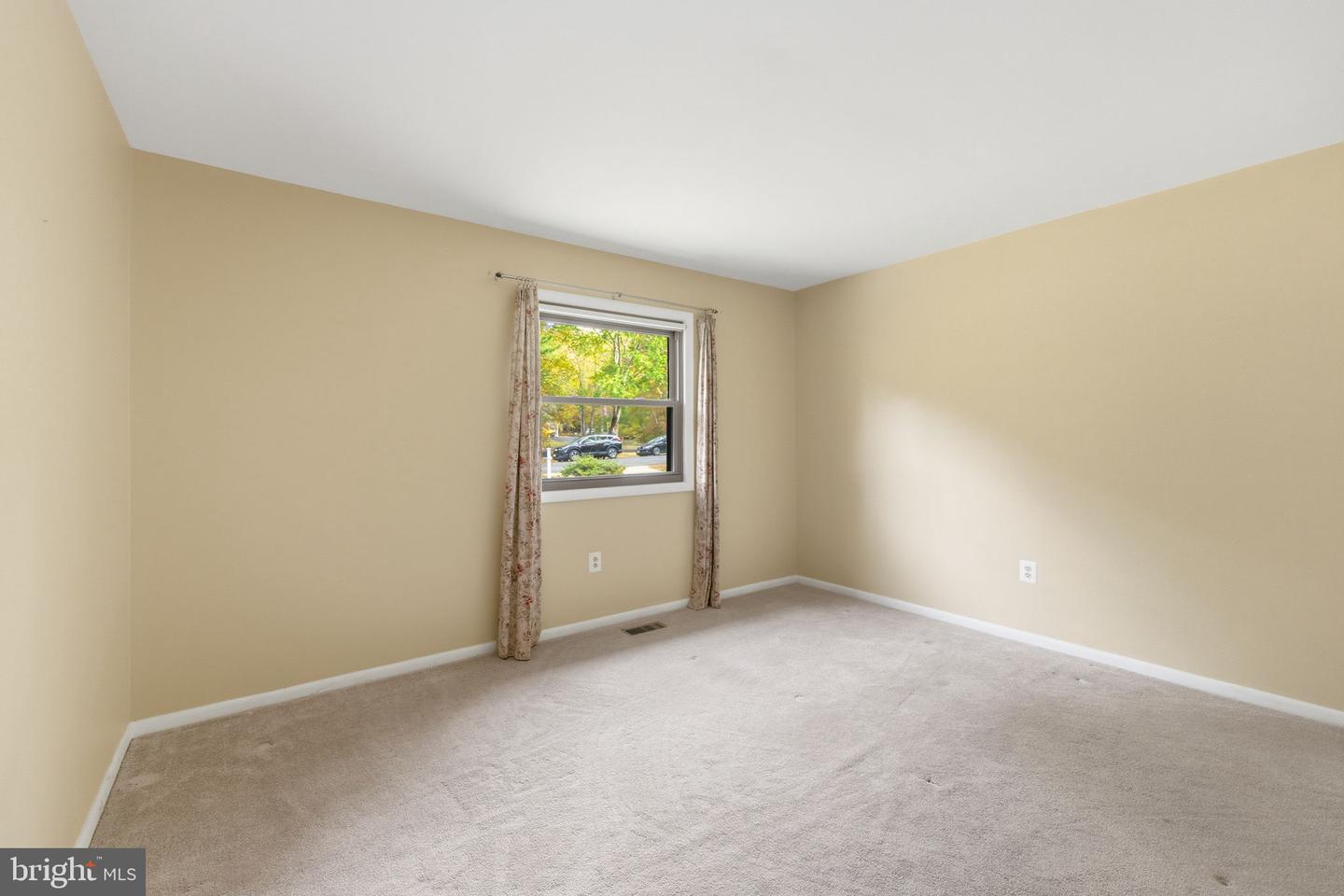 7217 RIDGEWAY DR, MANASSAS, Virginia 20112, 4 Bedrooms Bedrooms, ,3 BathroomsBathrooms,Residential,For sale,7217 RIDGEWAY DR,VAPW2106850 MLS # VAPW2106850 7217 RIDGEWAY DR, MANASSAS, Virginia 20112, 4 Bedrooms Bedrooms, ,3 BathroomsBathrooms,Residential,For sale,7217 RIDGEWAY DR,VAPW2106850 MLS # VAPW2106850