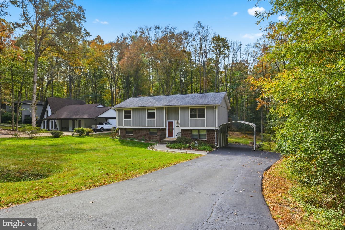 7217 RIDGEWAY DR, MANASSAS, Virginia 20112, 4 Bedrooms Bedrooms, ,3 BathroomsBathrooms,Residential,For sale,7217 RIDGEWAY DR,VAPW2106850 MLS # VAPW2106850 7217 RIDGEWAY DR, MANASSAS, Virginia 20112, 4 Bedrooms Bedrooms, ,3 BathroomsBathrooms,Residential,For sale,7217 RIDGEWAY DR,VAPW2106850 MLS # VAPW2106850