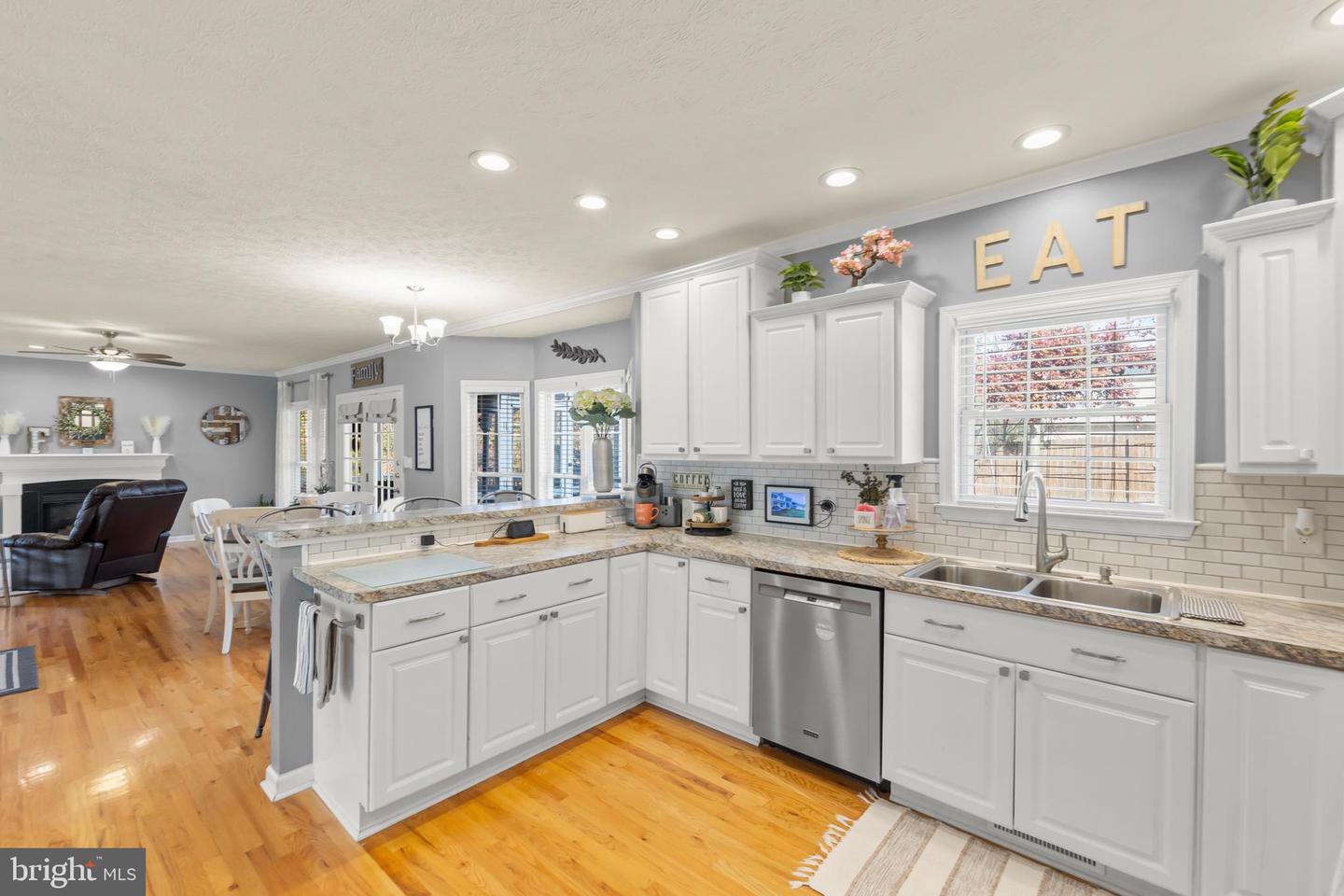 112 LUCY LONG CT, STEPHENS CITY, Virginia 22655, 5 Bedrooms Bedrooms, ,3 BathroomsBathrooms,Residential,For sale,112 LUCY LONG CT,VAFV2037736 MLS # VAFV2037736 112 LUCY LONG CT, STEPHENS CITY, Virginia 22655, 5 Bedrooms Bedrooms, ,3 BathroomsBathrooms,Residential,For sale,112 LUCY LONG CT,VAFV2037736 MLS # VAFV2037736