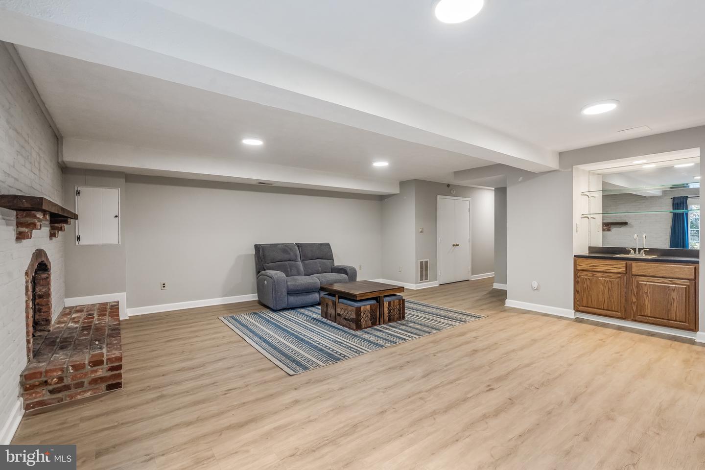 6620 ROSECROFT PL, FALLS CHURCH, Virginia 22043, 3 Bedrooms Bedrooms, ,2 BathroomsBathrooms,Residential,For sale,6620 ROSECROFT PL,VAFX2276802 MLS # VAFX2276802 6620 ROSECROFT PL, FALLS CHURCH, Virginia 22043, 3 Bedrooms Bedrooms, ,2 BathroomsBathrooms,Residential,For sale,6620 ROSECROFT PL,VAFX2276802 MLS # VAFX2276802