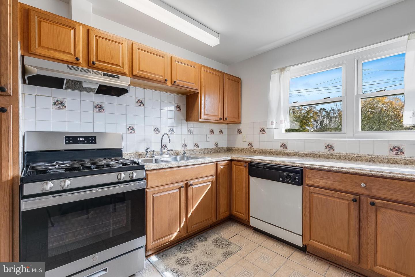 121 JASPER PL, ALEXANDRIA, Virginia 22304, 5 Bedrooms Bedrooms, ,2 BathroomsBathrooms,Residential,For sale,121 JASPER PL,VAAX2051292 MLS # VAAX2051292 121 JASPER PL, ALEXANDRIA, Virginia 22304, 5 Bedrooms Bedrooms, ,2 BathroomsBathrooms,Residential,For sale,121 JASPER PL,VAAX2051292 MLS # VAAX2051292