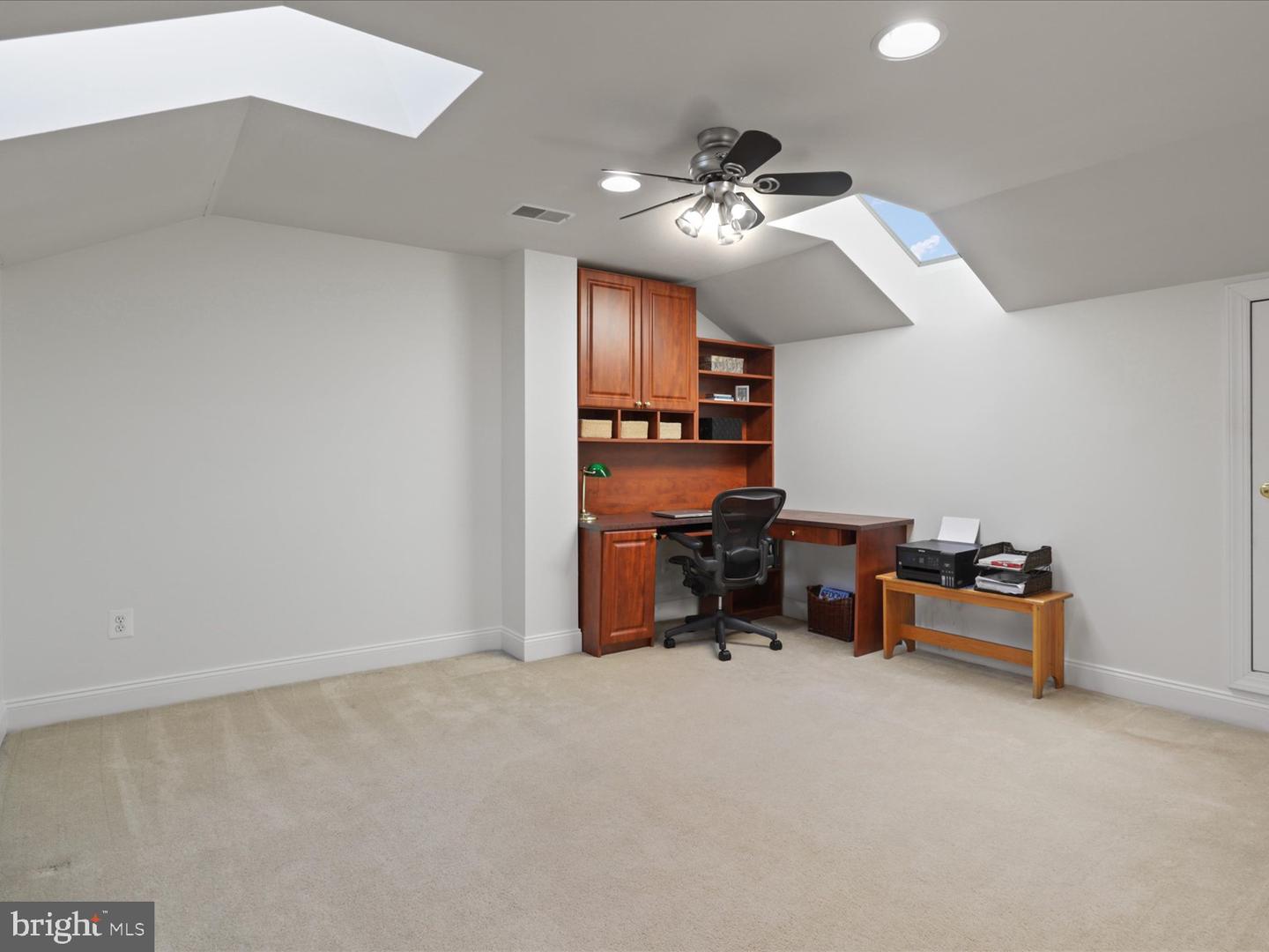 5709 WHEELWRIGHT WAY, HAYMARKET, Virginia 20169, 3 Bedrooms Bedrooms, ,3 BathroomsBathrooms,Residential,For sale,5709 WHEELWRIGHT WAY,VAPW2106926 MLS # VAPW2106926 5709 WHEELWRIGHT WAY, HAYMARKET, Virginia 20169, 3 Bedrooms Bedrooms, ,3 BathroomsBathrooms,Residential,For sale,5709 WHEELWRIGHT WAY,VAPW2106926 MLS # VAPW2106926