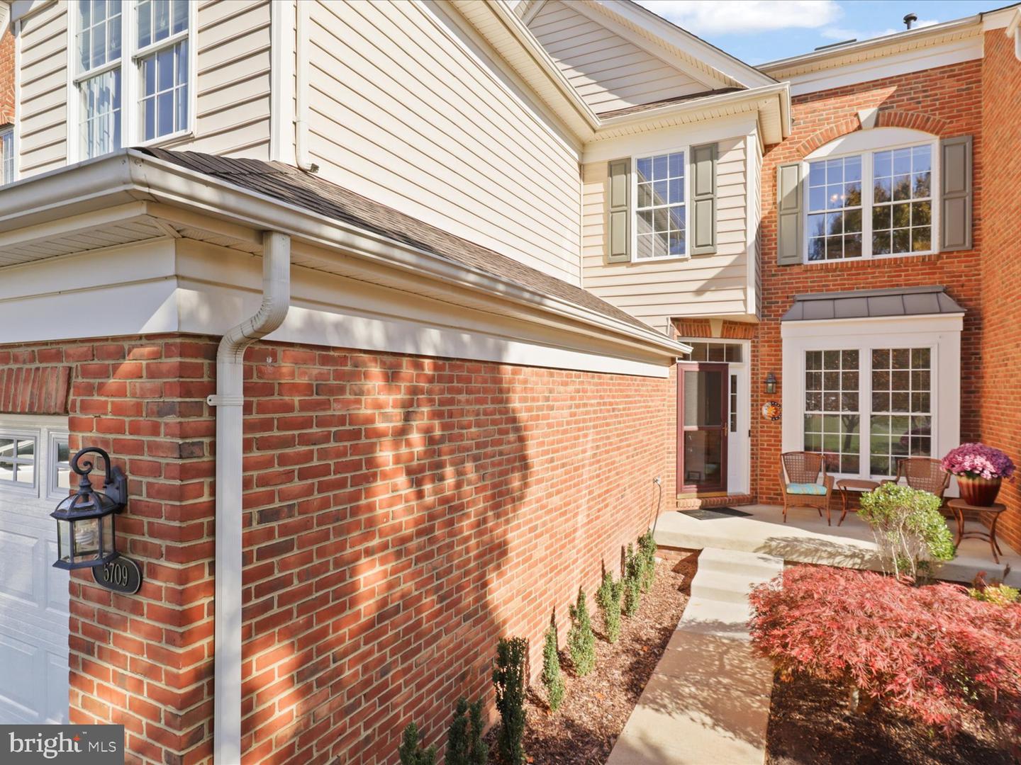 5709 WHEELWRIGHT WAY, HAYMARKET, Virginia 20169, 3 Bedrooms Bedrooms, ,3 BathroomsBathrooms,Residential,For sale,5709 WHEELWRIGHT WAY,VAPW2106926 MLS # VAPW2106926 5709 WHEELWRIGHT WAY, HAYMARKET, Virginia 20169, 3 Bedrooms Bedrooms, ,3 BathroomsBathrooms,Residential,For sale,5709 WHEELWRIGHT WAY,VAPW2106926 MLS # VAPW2106926