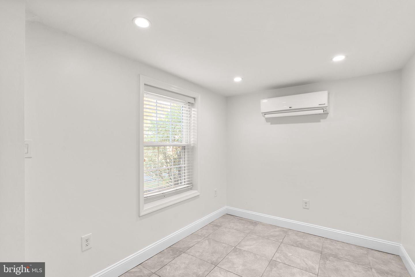 1201 QUEEN ST NE, WASHINGTON, District Of Columbia 20002, 5 Bedrooms Bedrooms, ,3 BathroomsBathrooms,Residential,For sale,1201 QUEEN ST NE,DCDC2229578 MLS # DCDC2229578 1201 QUEEN ST NE, WASHINGTON, District Of Columbia 20002, 5 Bedrooms Bedrooms, ,3 BathroomsBathrooms,Residential,For sale,1201 QUEEN ST NE,DCDC2229578 MLS # DCDC2229578