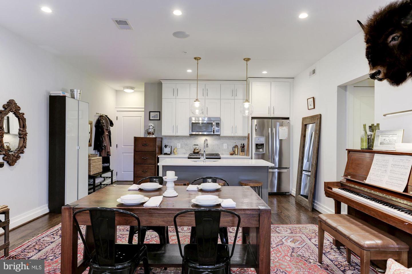 2303 ONTARIO RD NW #7, WASHINGTON, District Of Columbia 20009, 2 Bedrooms Bedrooms, ,2 BathroomsBathrooms,Residential,For sale,2303 ONTARIO RD NW #7,DCDC2229630 MLS # DCDC2229630 2303 ONTARIO RD NW #7, WASHINGTON, District Of Columbia 20009, 2 Bedrooms Bedrooms, ,2 BathroomsBathrooms,Residential,For sale,2303 ONTARIO RD NW #7,DCDC2229630 MLS # DCDC2229630