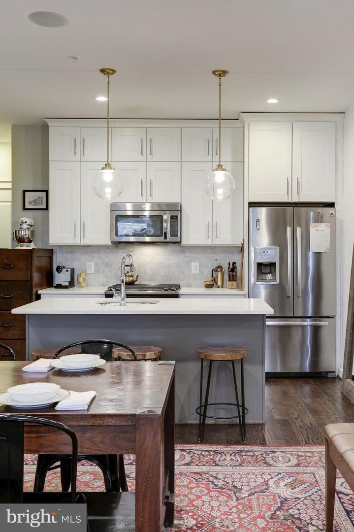 2303 ONTARIO RD NW #7, WASHINGTON, District Of Columbia 20009, 2 Bedrooms Bedrooms, ,2 BathroomsBathrooms,Residential,For sale,2303 ONTARIO RD NW #7,DCDC2229630 MLS # DCDC2229630 2303 ONTARIO RD NW #7, WASHINGTON, District Of Columbia 20009, 2 Bedrooms Bedrooms, ,2 BathroomsBathrooms,Residential,For sale,2303 ONTARIO RD NW #7,DCDC2229630 MLS # DCDC2229630