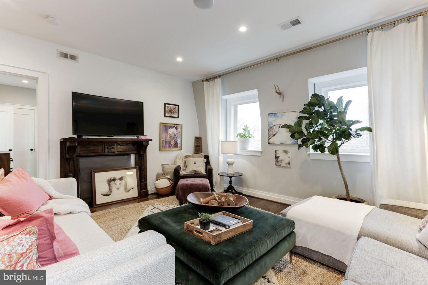 2303 ONTARIO RD NW #7, WASHINGTON, District Of Columbia 20009, 2 Bedrooms Bedrooms, ,2 BathroomsBathrooms,Residential,For sale,2303 ONTARIO RD NW #7,DCDC2229630 MLS # DCDC2229630 2303 ONTARIO RD NW #7, WASHINGTON, District Of Columbia 20009, 2 Bedrooms Bedrooms, ,2 BathroomsBathrooms,Residential,For sale,2303 ONTARIO RD NW #7,DCDC2229630 MLS # DCDC2229630