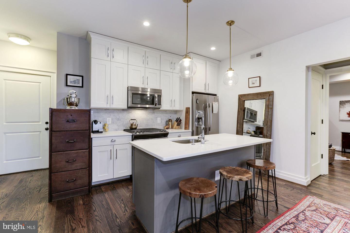 2303 ONTARIO RD NW #7, WASHINGTON, District Of Columbia 20009, 2 Bedrooms Bedrooms, ,2 BathroomsBathrooms,Residential,For sale,2303 ONTARIO RD NW #7,DCDC2229630 MLS # DCDC2229630 2303 ONTARIO RD NW #7, WASHINGTON, District Of Columbia 20009, 2 Bedrooms Bedrooms, ,2 BathroomsBathrooms,Residential,For sale,2303 ONTARIO RD NW #7,DCDC2229630 MLS # DCDC2229630