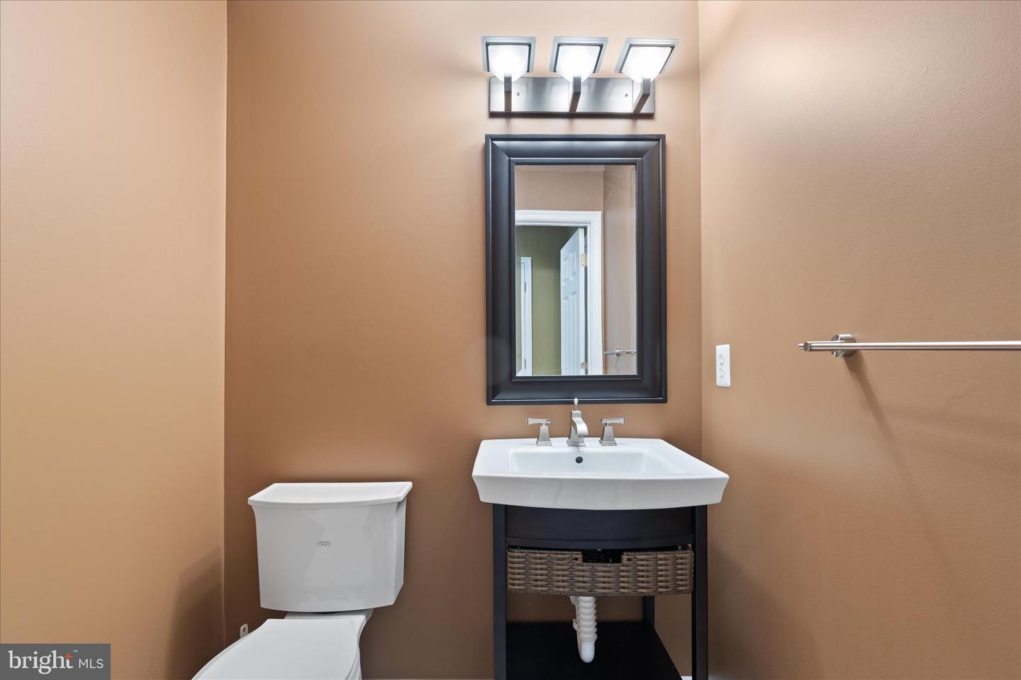 22691 ASHLEY INN TER, ASHBURN, Virginia 20148, 3 Bedrooms Bedrooms, 7 Rooms Rooms,2 BathroomsBathrooms,Residential,For sale,22691 ASHLEY INN TER,VALO2110152 MLS # VALO2110152 22691 ASHLEY INN TER, ASHBURN, Virginia 20148, 3 Bedrooms Bedrooms, 7 Rooms Rooms,2 BathroomsBathrooms,Residential,For sale,22691 ASHLEY INN TER,VALO2110152 MLS # VALO2110152