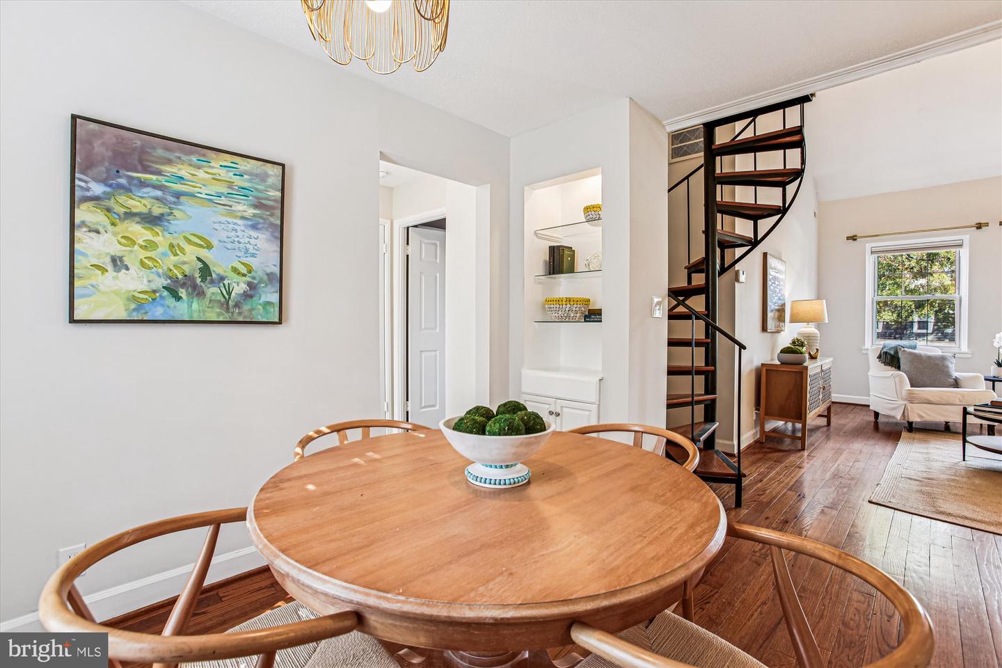 3000 S COLUMBUS ST S #B2, ARLINGTON, Virginia 22206, 2 Bedrooms Bedrooms, 9 Rooms Rooms,1 BathroomBathrooms,Residential,For sale,3000 S COLUMBUS ST S #B2,VAAR2065598 MLS # VAAR2065598 3000 S COLUMBUS ST S #B2, ARLINGTON, Virginia 22206, 2 Bedrooms Bedrooms, 9 Rooms Rooms,1 BathroomBathrooms,Residential,For sale,3000 S COLUMBUS ST S #B2,VAAR2065598 MLS # VAAR2065598