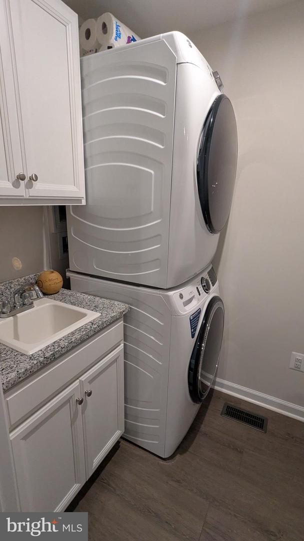 7947 INDEPENDENCE DR, SPOTSYLVANIA, Virginia 22553, 3 Bedrooms Bedrooms, ,2 BathroomsBathrooms,Residential,For sale,7947 INDEPENDENCE DR,VASP2037360 MLS # VASP2037360 7947 INDEPENDENCE DR, SPOTSYLVANIA, Virginia 22553, 3 Bedrooms Bedrooms, ,2 BathroomsBathrooms,Residential,For sale,7947 INDEPENDENCE DR,VASP2037360 MLS # VASP2037360