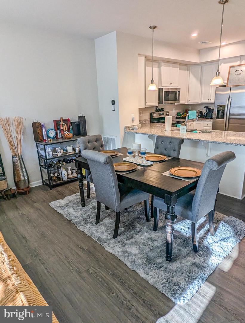 7947 INDEPENDENCE DR, SPOTSYLVANIA, Virginia 22553, 3 Bedrooms Bedrooms, ,2 BathroomsBathrooms,Residential,For sale,7947 INDEPENDENCE DR,VASP2037360 MLS # VASP2037360 7947 INDEPENDENCE DR, SPOTSYLVANIA, Virginia 22553, 3 Bedrooms Bedrooms, ,2 BathroomsBathrooms,Residential,For sale,7947 INDEPENDENCE DR,VASP2037360 MLS # VASP2037360