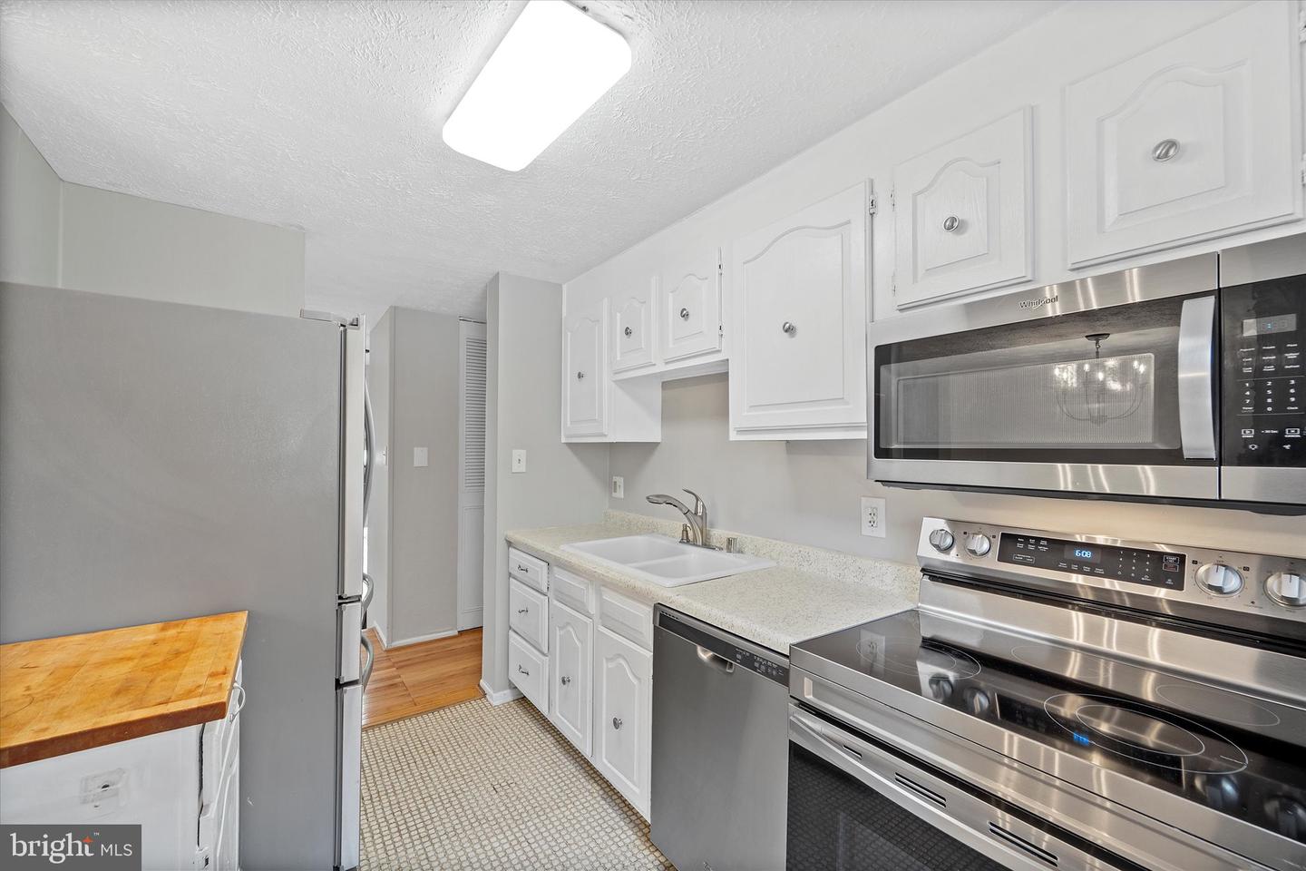 9323 KITE ST, BURKE, Virginia 22015, 3 Bedrooms Bedrooms, ,2 BathroomsBathrooms,Residential,For sale,9323 KITE ST,VAFX2277196 MLS # VAFX2277196 9323 KITE ST, BURKE, Virginia 22015, 3 Bedrooms Bedrooms, ,2 BathroomsBathrooms,Residential,For sale,9323 KITE ST,VAFX2277196 MLS # VAFX2277196