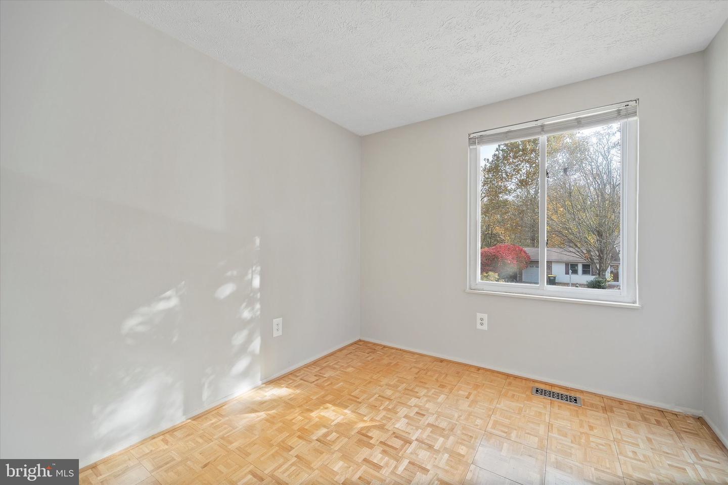 9323 KITE ST, BURKE, Virginia 22015, 3 Bedrooms Bedrooms, ,2 BathroomsBathrooms,Residential,For sale,9323 KITE ST,VAFX2277196 MLS # VAFX2277196 9323 KITE ST, BURKE, Virginia 22015, 3 Bedrooms Bedrooms, ,2 BathroomsBathrooms,Residential,For sale,9323 KITE ST,VAFX2277196 MLS # VAFX2277196