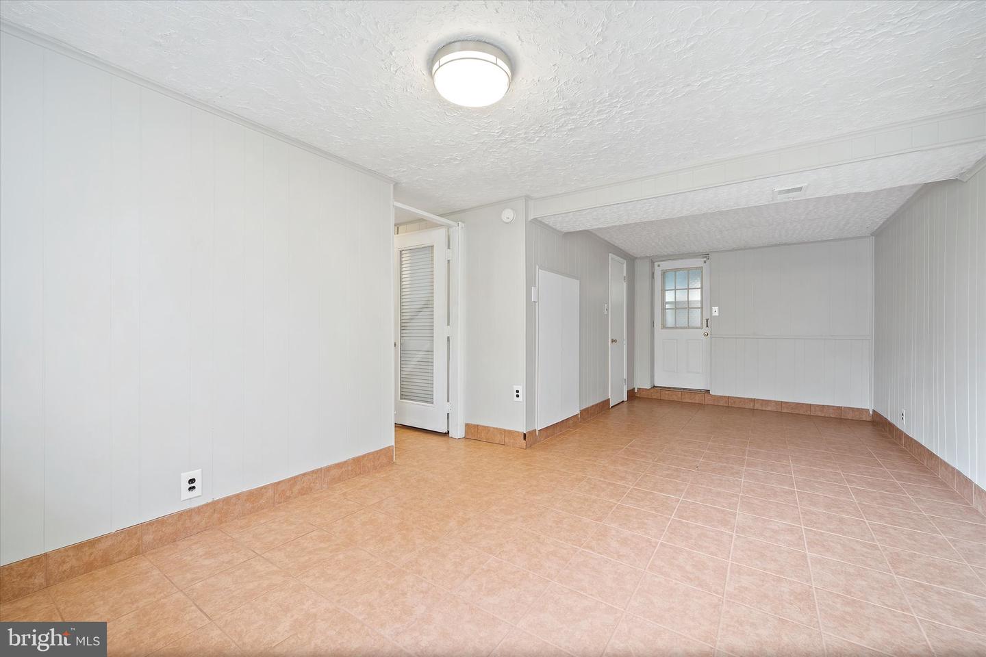 9323 KITE ST, BURKE, Virginia 22015, 3 Bedrooms Bedrooms, ,2 BathroomsBathrooms,Residential,For sale,9323 KITE ST,VAFX2277196 MLS # VAFX2277196 9323 KITE ST, BURKE, Virginia 22015, 3 Bedrooms Bedrooms, ,2 BathroomsBathrooms,Residential,For sale,9323 KITE ST,VAFX2277196 MLS # VAFX2277196