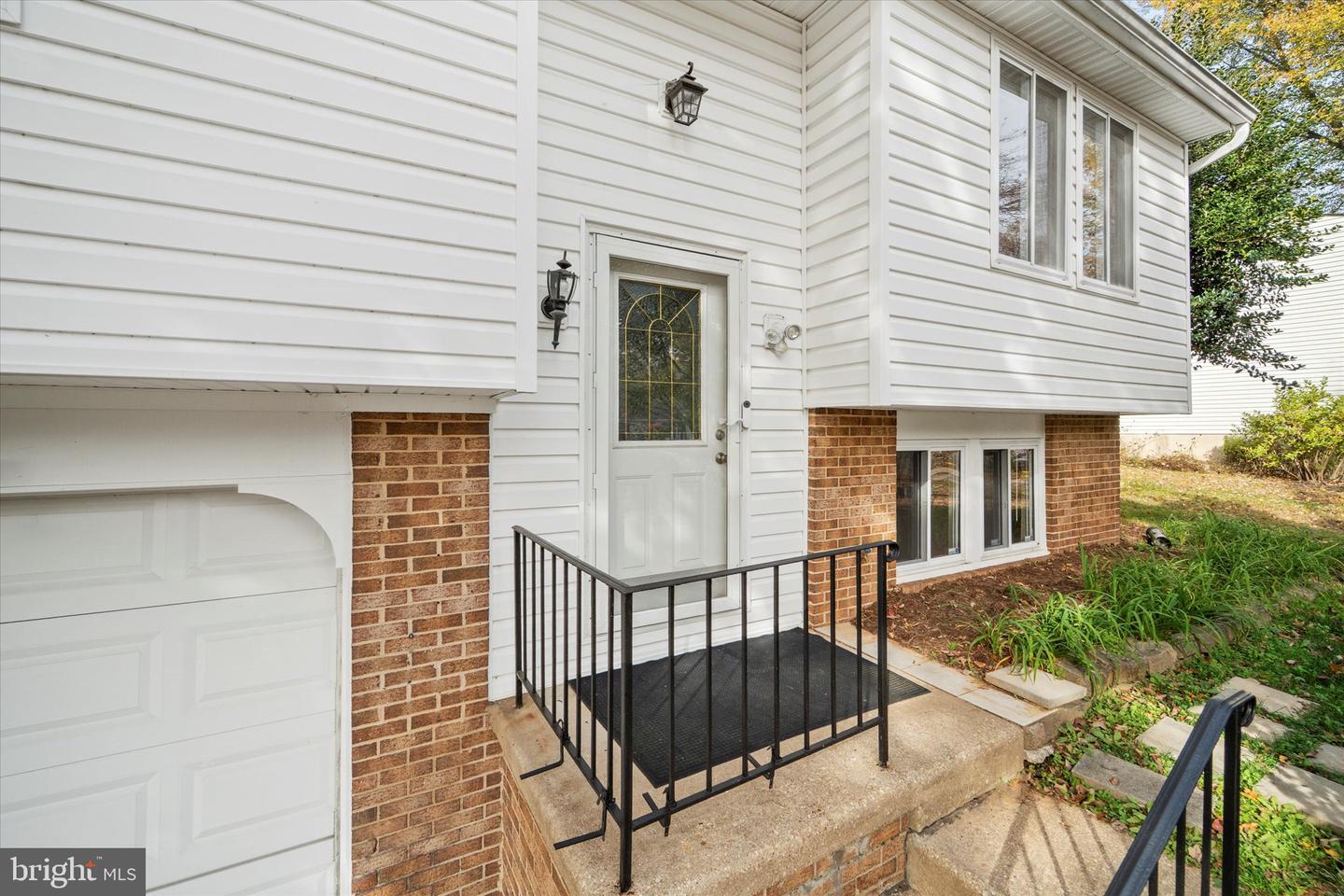 9323 KITE ST, BURKE, Virginia 22015, 3 Bedrooms Bedrooms, ,2 BathroomsBathrooms,Residential,For sale,9323 KITE ST,VAFX2277196 MLS # VAFX2277196 9323 KITE ST, BURKE, Virginia 22015, 3 Bedrooms Bedrooms, ,2 BathroomsBathrooms,Residential,For sale,9323 KITE ST,VAFX2277196 MLS # VAFX2277196