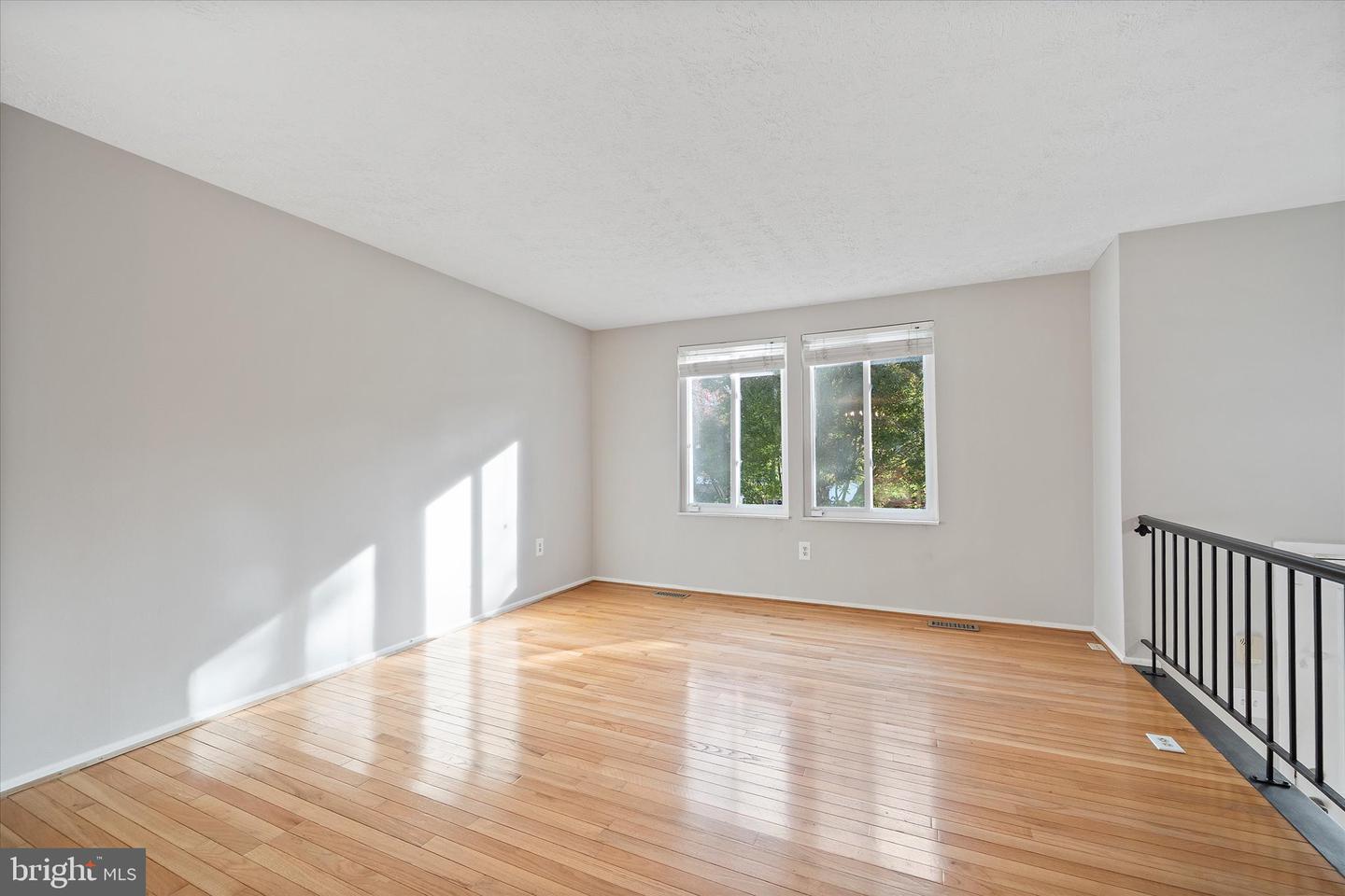 9323 KITE ST, BURKE, Virginia 22015, 3 Bedrooms Bedrooms, ,2 BathroomsBathrooms,Residential,For sale,9323 KITE ST,VAFX2277196 MLS # VAFX2277196 9323 KITE ST, BURKE, Virginia 22015, 3 Bedrooms Bedrooms, ,2 BathroomsBathrooms,Residential,For sale,9323 KITE ST,VAFX2277196 MLS # VAFX2277196