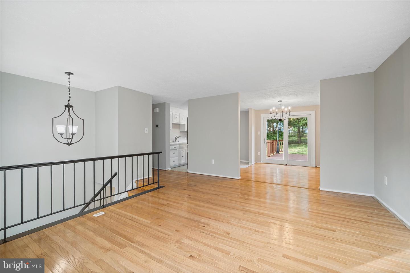 9323 KITE ST, BURKE, Virginia 22015, 3 Bedrooms Bedrooms, ,2 BathroomsBathrooms,Residential,For sale,9323 KITE ST,VAFX2277196 MLS # VAFX2277196 9323 KITE ST, BURKE, Virginia 22015, 3 Bedrooms Bedrooms, ,2 BathroomsBathrooms,Residential,For sale,9323 KITE ST,VAFX2277196 MLS # VAFX2277196