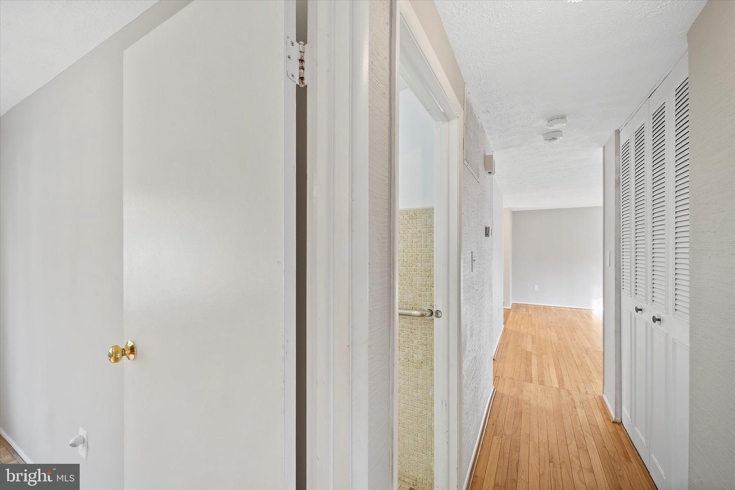 9323 KITE ST, BURKE, Virginia 22015, 3 Bedrooms Bedrooms, ,2 BathroomsBathrooms,Residential,For sale,9323 KITE ST,VAFX2277196 MLS # VAFX2277196 9323 KITE ST, BURKE, Virginia 22015, 3 Bedrooms Bedrooms, ,2 BathroomsBathrooms,Residential,For sale,9323 KITE ST,VAFX2277196 MLS # VAFX2277196