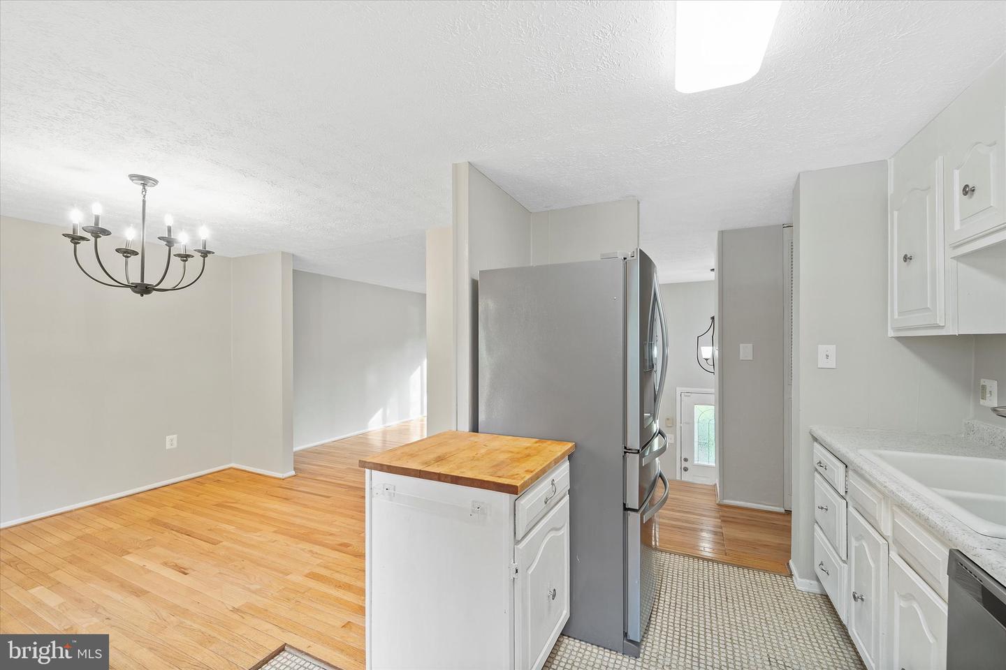 9323 KITE ST, BURKE, Virginia 22015, 3 Bedrooms Bedrooms, ,2 BathroomsBathrooms,Residential,For sale,9323 KITE ST,VAFX2277196 MLS # VAFX2277196 9323 KITE ST, BURKE, Virginia 22015, 3 Bedrooms Bedrooms, ,2 BathroomsBathrooms,Residential,For sale,9323 KITE ST,VAFX2277196 MLS # VAFX2277196