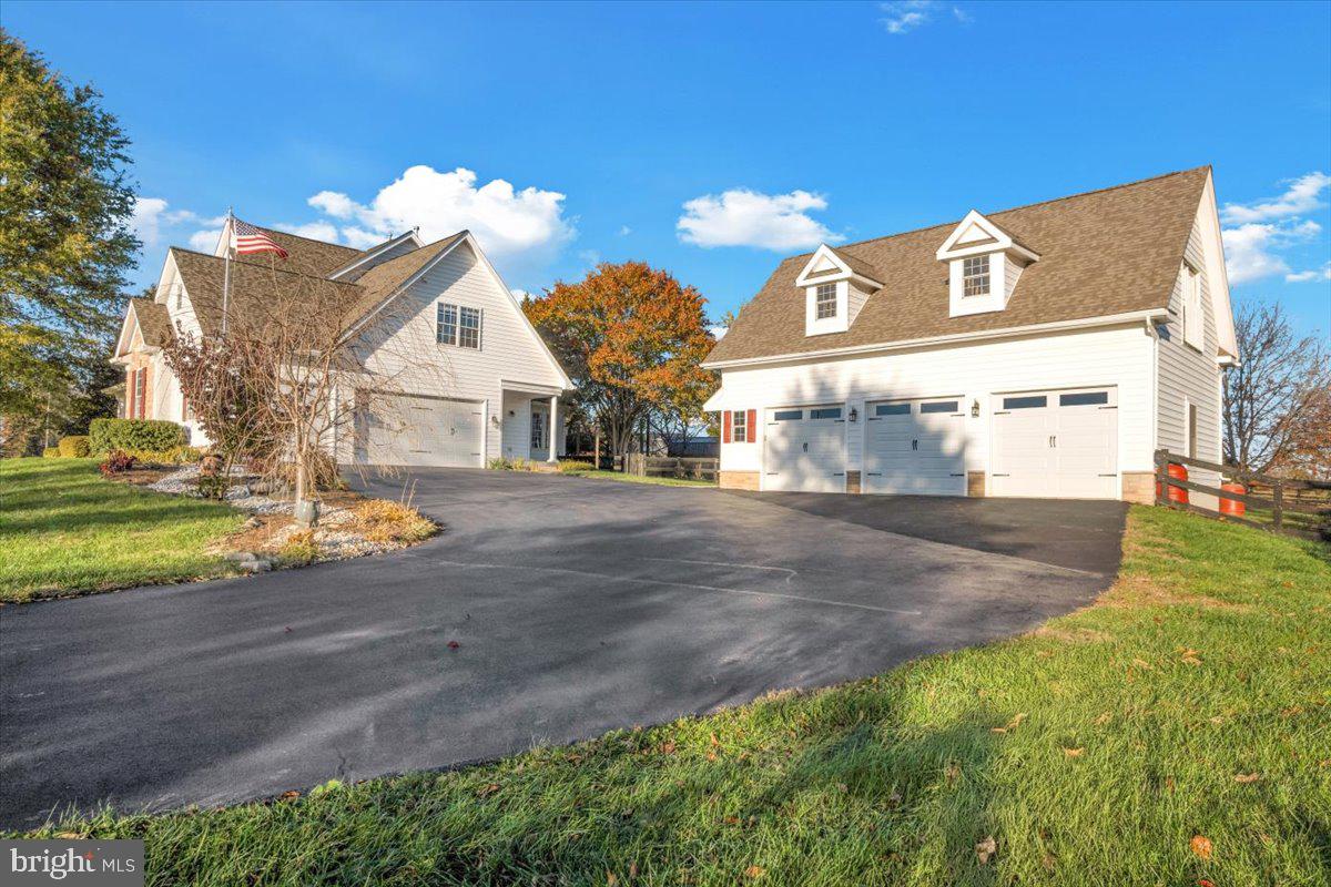 16886 IVANDALE RD, HAMILTON, Virginia 20158, 4 Bedrooms Bedrooms, ,4 BathroomsBathrooms,Residential,For sale,16886 IVANDALE RD,VALO2110350 MLS # VALO2110350 16886 IVANDALE RD, HAMILTON, Virginia 20158, 4 Bedrooms Bedrooms, ,4 BathroomsBathrooms,Residential,For sale,16886 IVANDALE RD,VALO2110350 MLS # VALO2110350