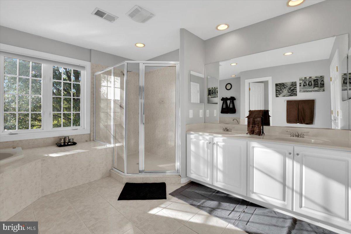 16886 IVANDALE RD, HAMILTON, Virginia 20158, 4 Bedrooms Bedrooms, ,4 BathroomsBathrooms,Residential,For sale,16886 IVANDALE RD,VALO2110350 MLS # VALO2110350 16886 IVANDALE RD, HAMILTON, Virginia 20158, 4 Bedrooms Bedrooms, ,4 BathroomsBathrooms,Residential,For sale,16886 IVANDALE RD,VALO2110350 MLS # VALO2110350