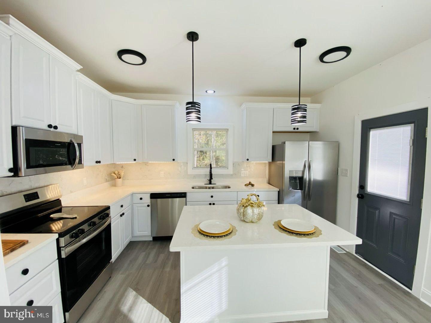 326 2ND AVE, ALBERTA, Virginia 23821, 3 Bedrooms Bedrooms, 10 Rooms Rooms,2 BathroomsBathrooms,Residential,For sale,326 2ND AVE,VABW2000094 MLS # VABW2000094 326 2ND AVE, ALBERTA, Virginia 23821, 3 Bedrooms Bedrooms, 10 Rooms Rooms,2 BathroomsBathrooms,Residential,For sale,326 2ND AVE,VABW2000094 MLS # VABW2000094