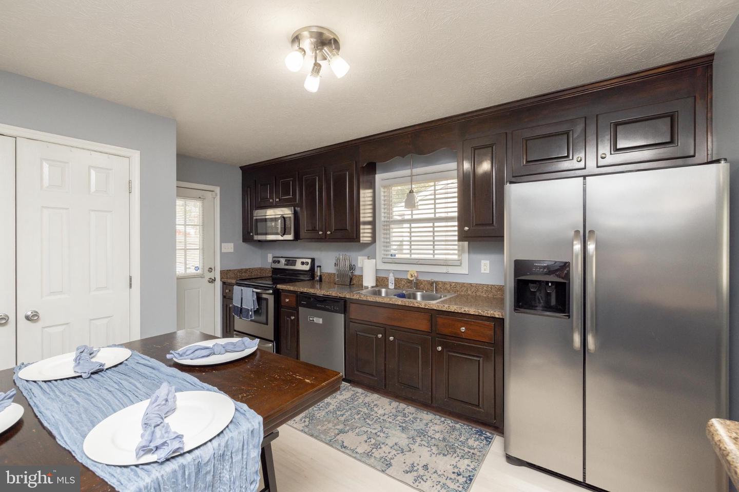 116 N IVY AVE, HENRICO, Virginia 23075, 3 Bedrooms Bedrooms, 5 Rooms Rooms,2 BathroomsBathrooms,Residential,For sale,116 N IVY AVE,VAHN2001108 MLS # VAHN2001108