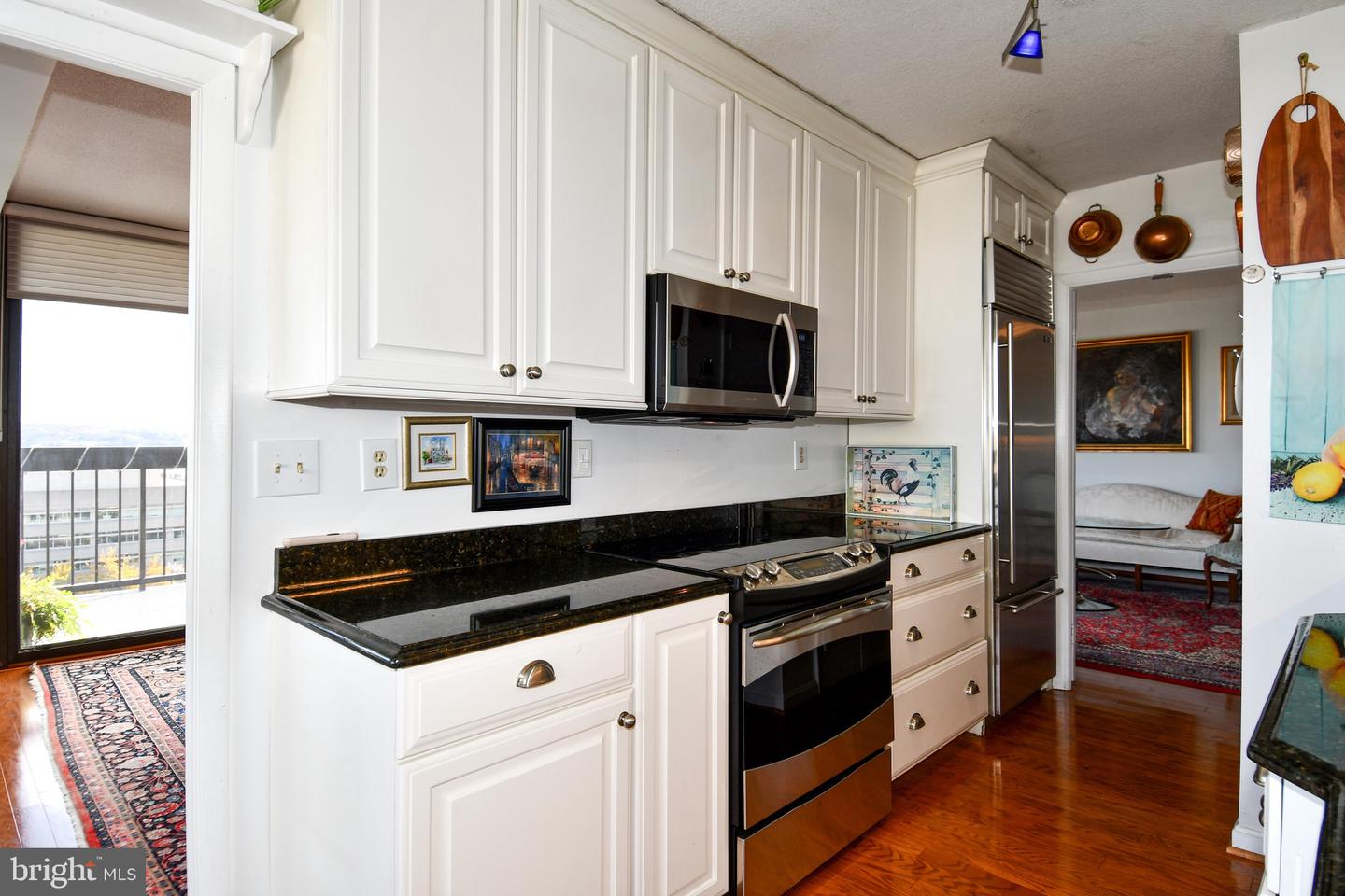 400 MADISON ST #1008, ALEXANDRIA, Virginia 22314, 3 Bedrooms Bedrooms, ,2 BathroomsBathrooms,Residential,For sale,400 MADISON ST #1008,VAAX2051438 MLS # VAAX2051438 400 MADISON ST #1008, ALEXANDRIA, Virginia 22314, 3 Bedrooms Bedrooms, ,2 BathroomsBathrooms,Residential,For sale,400 MADISON ST #1008,VAAX2051438 MLS # VAAX2051438