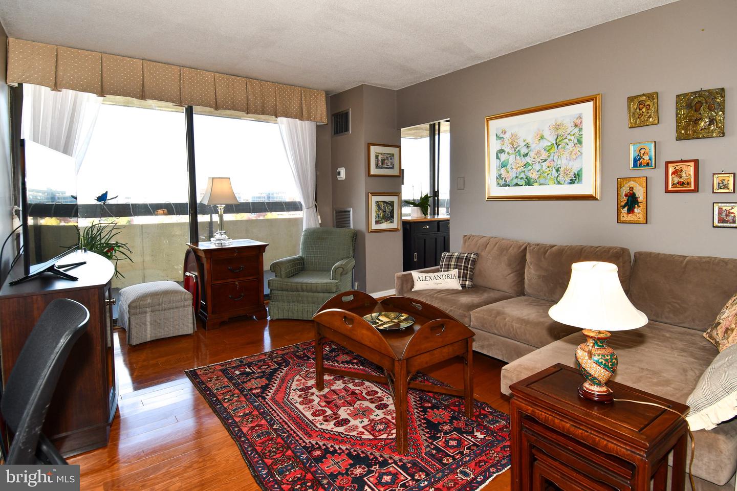 400 MADISON ST #1008, ALEXANDRIA, Virginia 22314, 3 Bedrooms Bedrooms, ,2 BathroomsBathrooms,Residential,For sale,400 MADISON ST #1008,VAAX2051438 MLS # VAAX2051438 400 MADISON ST #1008, ALEXANDRIA, Virginia 22314, 3 Bedrooms Bedrooms, ,2 BathroomsBathrooms,Residential,For sale,400 MADISON ST #1008,VAAX2051438 MLS # VAAX2051438