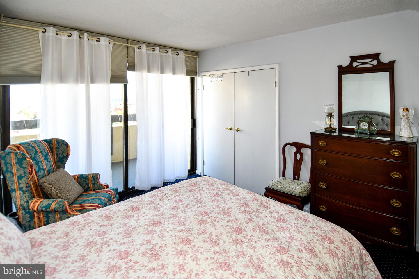 400 MADISON ST #1008, ALEXANDRIA, Virginia 22314, 3 Bedrooms Bedrooms, ,2 BathroomsBathrooms,Residential,For sale,400 MADISON ST #1008,VAAX2051438 MLS # VAAX2051438 400 MADISON ST #1008, ALEXANDRIA, Virginia 22314, 3 Bedrooms Bedrooms, ,2 BathroomsBathrooms,Residential,For sale,400 MADISON ST #1008,VAAX2051438 MLS # VAAX2051438