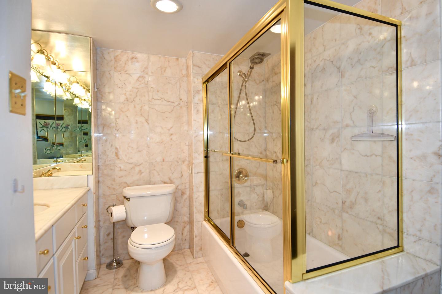 400 MADISON ST #1008, ALEXANDRIA, Virginia 22314, 3 Bedrooms Bedrooms, ,2 BathroomsBathrooms,Residential,For sale,400 MADISON ST #1008,VAAX2051438 MLS # VAAX2051438 400 MADISON ST #1008, ALEXANDRIA, Virginia 22314, 3 Bedrooms Bedrooms, ,2 BathroomsBathrooms,Residential,For sale,400 MADISON ST #1008,VAAX2051438 MLS # VAAX2051438