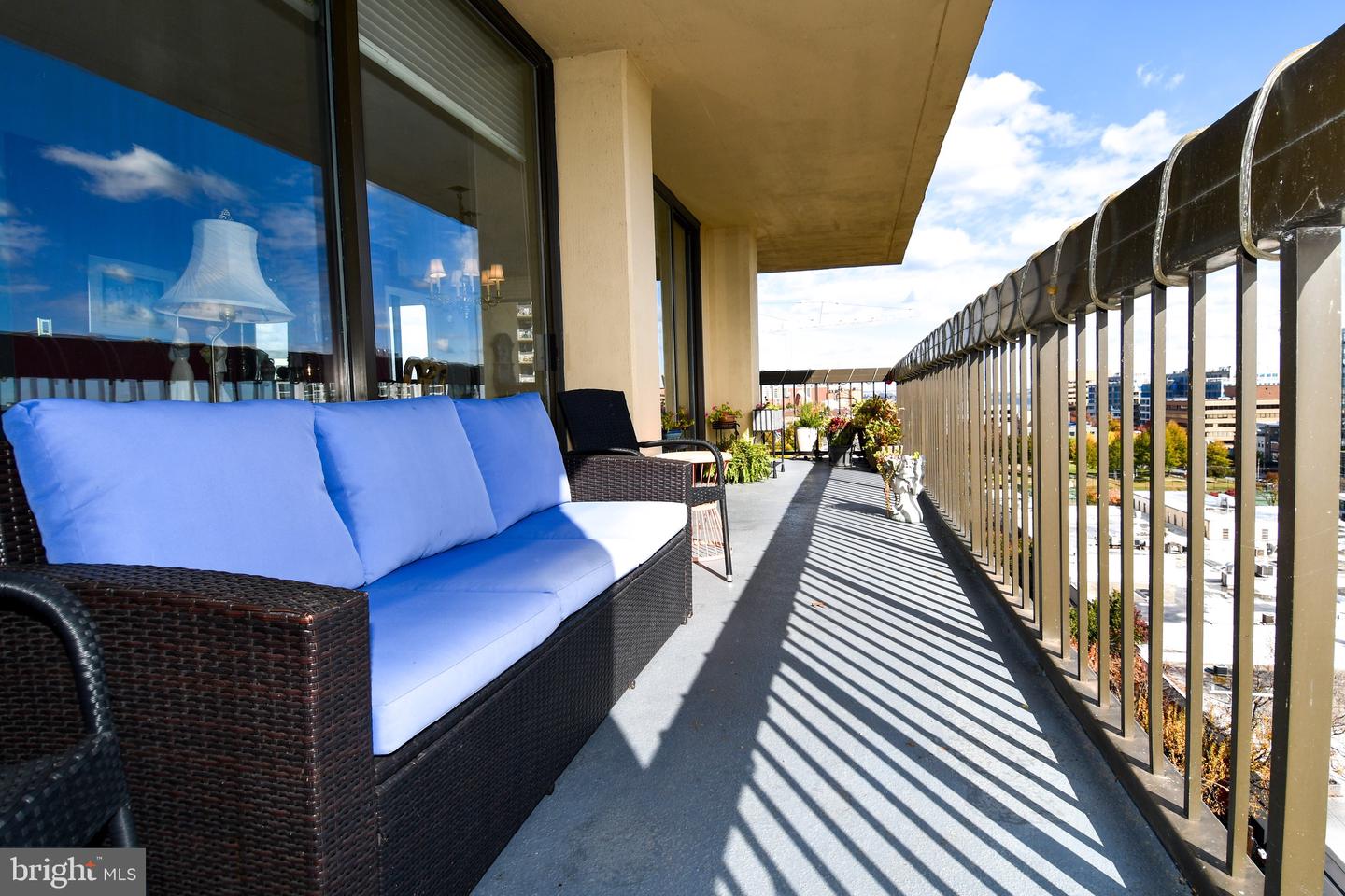 400 MADISON ST #1008, ALEXANDRIA, Virginia 22314, 3 Bedrooms Bedrooms, ,2 BathroomsBathrooms,Residential,For sale,400 MADISON ST #1008,VAAX2051438 MLS # VAAX2051438 400 MADISON ST #1008, ALEXANDRIA, Virginia 22314, 3 Bedrooms Bedrooms, ,2 BathroomsBathrooms,Residential,For sale,400 MADISON ST #1008,VAAX2051438 MLS # VAAX2051438