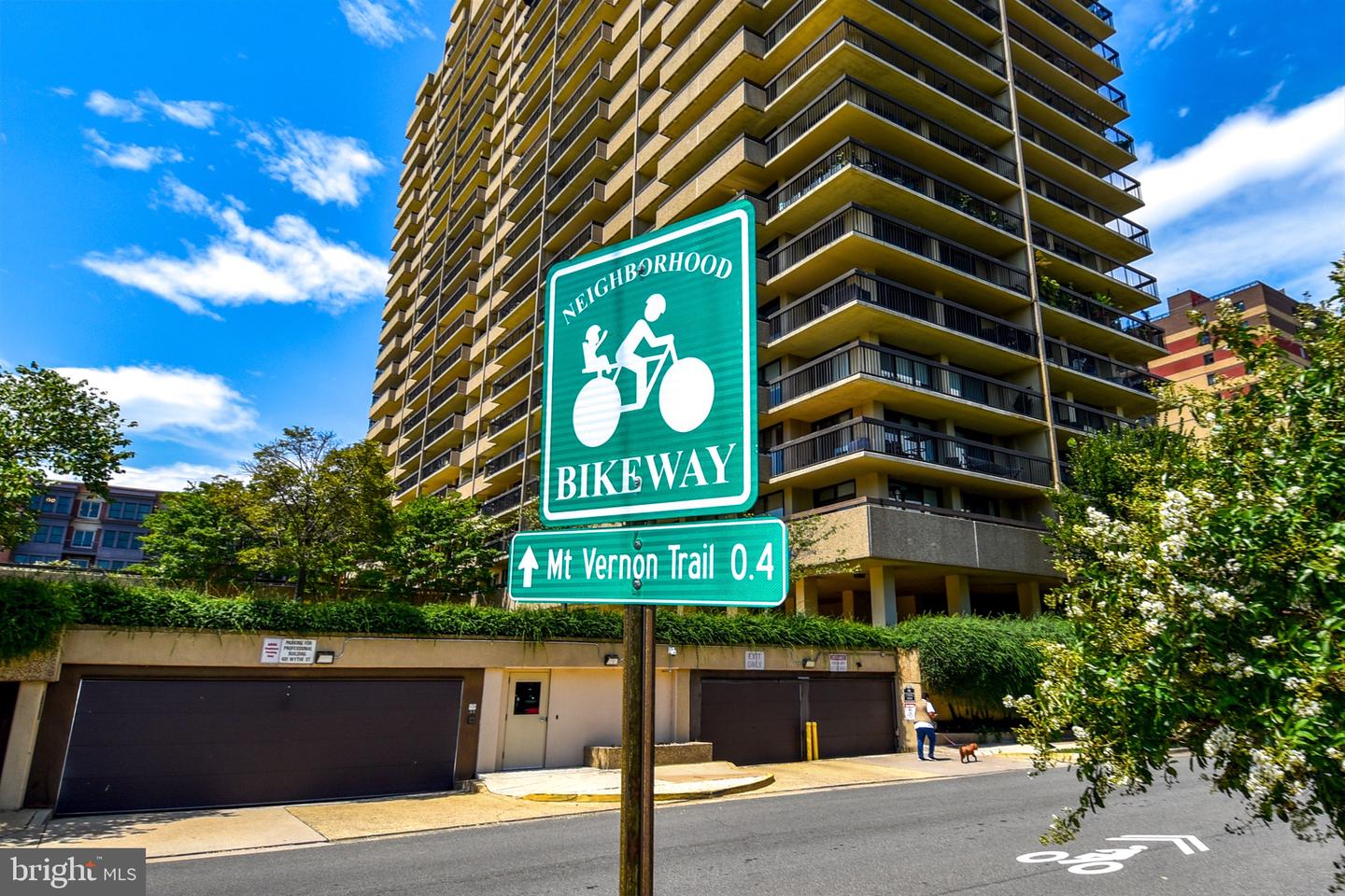 400 MADISON ST #1008, ALEXANDRIA, Virginia 22314, 3 Bedrooms Bedrooms, ,2 BathroomsBathrooms,Residential,For sale,400 MADISON ST #1008,VAAX2051438 MLS # VAAX2051438 400 MADISON ST #1008, ALEXANDRIA, Virginia 22314, 3 Bedrooms Bedrooms, ,2 BathroomsBathrooms,Residential,For sale,400 MADISON ST #1008,VAAX2051438 MLS # VAAX2051438