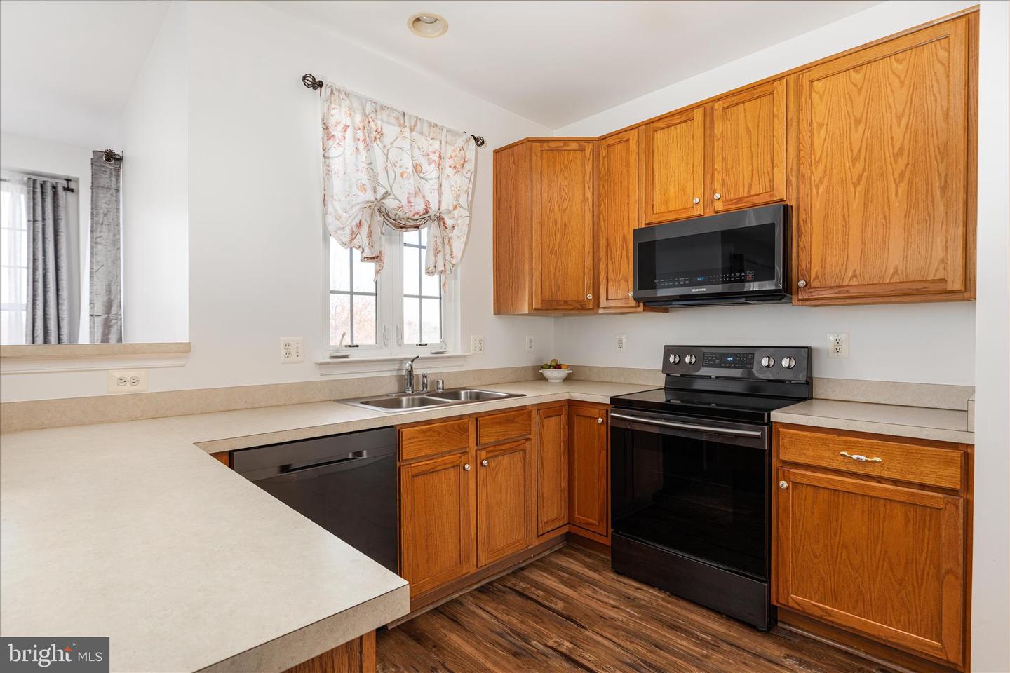 17148 MAGIC MOUNTAIN DR, ROUND HILL, Virginia 20141, 4 Bedrooms Bedrooms, 11 Rooms Rooms,3 BathroomsBathrooms,Residential,For sale,17148 MAGIC MOUNTAIN DR,VALO2110414 MLS # VALO2110414 17148 MAGIC MOUNTAIN DR, ROUND HILL, Virginia 20141, 4 Bedrooms Bedrooms, 11 Rooms Rooms,3 BathroomsBathrooms,Residential,For sale,17148 MAGIC MOUNTAIN DR,VALO2110414 MLS # VALO2110414