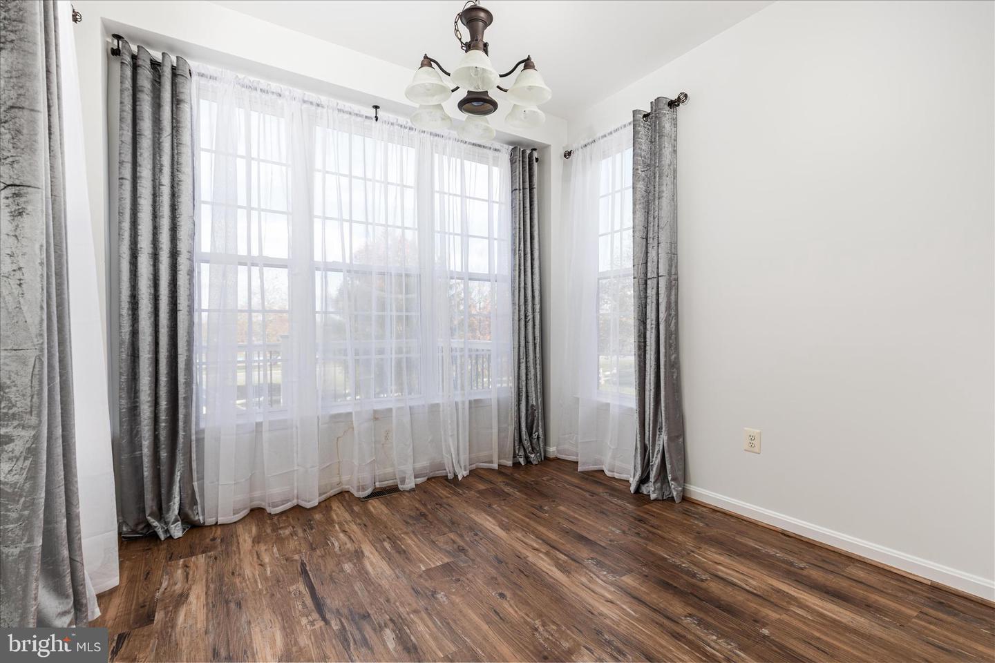 17148 MAGIC MOUNTAIN DR, ROUND HILL, Virginia 20141, 4 Bedrooms Bedrooms, 11 Rooms Rooms,3 BathroomsBathrooms,Residential,For sale,17148 MAGIC MOUNTAIN DR,VALO2110414 MLS # VALO2110414 17148 MAGIC MOUNTAIN DR, ROUND HILL, Virginia 20141, 4 Bedrooms Bedrooms, 11 Rooms Rooms,3 BathroomsBathrooms,Residential,For sale,17148 MAGIC MOUNTAIN DR,VALO2110414 MLS # VALO2110414