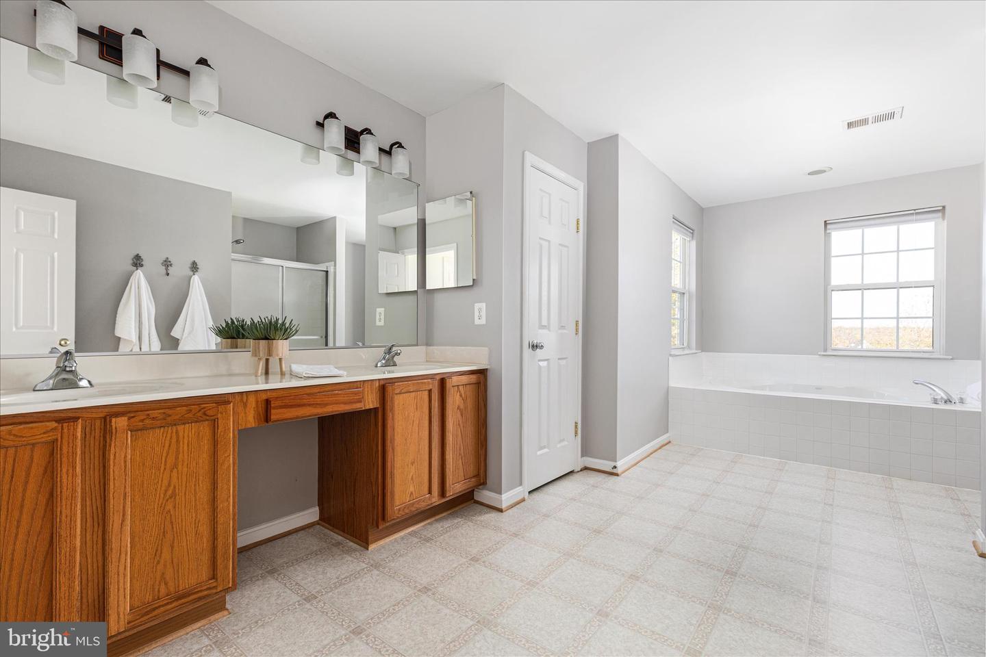 17148 MAGIC MOUNTAIN DR, ROUND HILL, Virginia 20141, 4 Bedrooms Bedrooms, 11 Rooms Rooms,3 BathroomsBathrooms,Residential,For sale,17148 MAGIC MOUNTAIN DR,VALO2110414 MLS # VALO2110414 17148 MAGIC MOUNTAIN DR, ROUND HILL, Virginia 20141, 4 Bedrooms Bedrooms, 11 Rooms Rooms,3 BathroomsBathrooms,Residential,For sale,17148 MAGIC MOUNTAIN DR,VALO2110414 MLS # VALO2110414