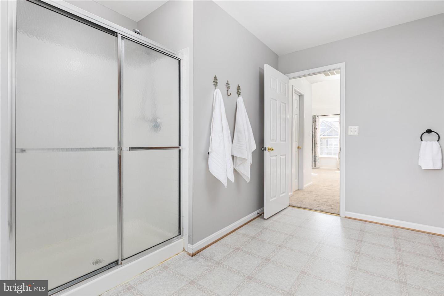 17148 MAGIC MOUNTAIN DR, ROUND HILL, Virginia 20141, 4 Bedrooms Bedrooms, 11 Rooms Rooms,3 BathroomsBathrooms,Residential,For sale,17148 MAGIC MOUNTAIN DR,VALO2110414 MLS # VALO2110414 17148 MAGIC MOUNTAIN DR, ROUND HILL, Virginia 20141, 4 Bedrooms Bedrooms, 11 Rooms Rooms,3 BathroomsBathrooms,Residential,For sale,17148 MAGIC MOUNTAIN DR,VALO2110414 MLS # VALO2110414