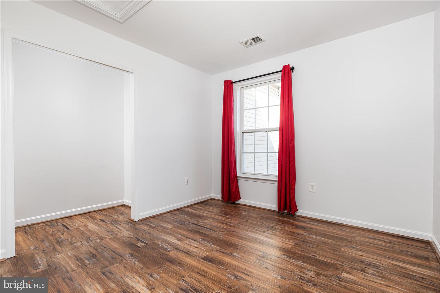 17148 MAGIC MOUNTAIN DR, ROUND HILL, Virginia 20141, 4 Bedrooms Bedrooms, 11 Rooms Rooms,3 BathroomsBathrooms,Residential,For sale,17148 MAGIC MOUNTAIN DR,VALO2110414 MLS # VALO2110414 17148 MAGIC MOUNTAIN DR, ROUND HILL, Virginia 20141, 4 Bedrooms Bedrooms, 11 Rooms Rooms,3 BathroomsBathrooms,Residential,For sale,17148 MAGIC MOUNTAIN DR,VALO2110414 MLS # VALO2110414