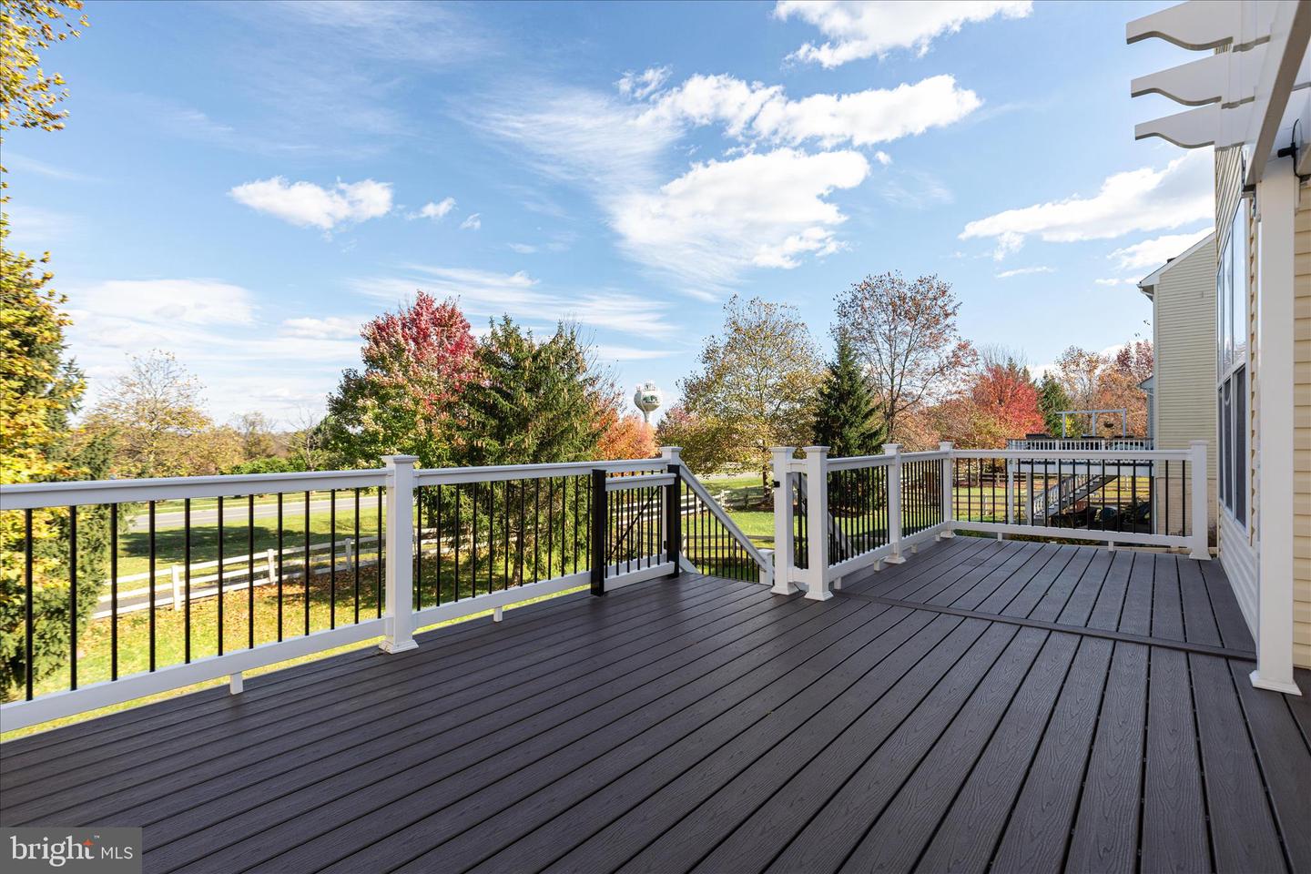 17148 MAGIC MOUNTAIN DR, ROUND HILL, Virginia 20141, 4 Bedrooms Bedrooms, 11 Rooms Rooms,3 BathroomsBathrooms,Residential,For sale,17148 MAGIC MOUNTAIN DR,VALO2110414 MLS # VALO2110414 17148 MAGIC MOUNTAIN DR, ROUND HILL, Virginia 20141, 4 Bedrooms Bedrooms, 11 Rooms Rooms,3 BathroomsBathrooms,Residential,For sale,17148 MAGIC MOUNTAIN DR,VALO2110414 MLS # VALO2110414